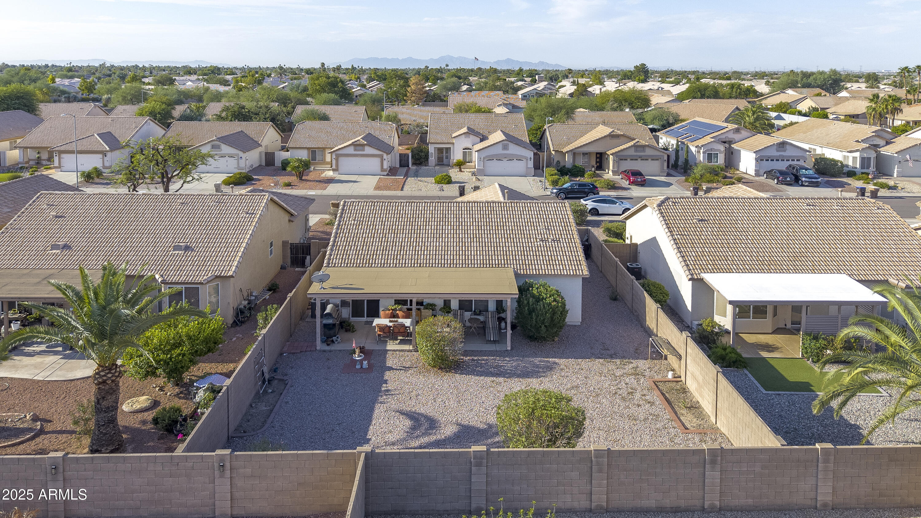 10528 W POTTER Drive