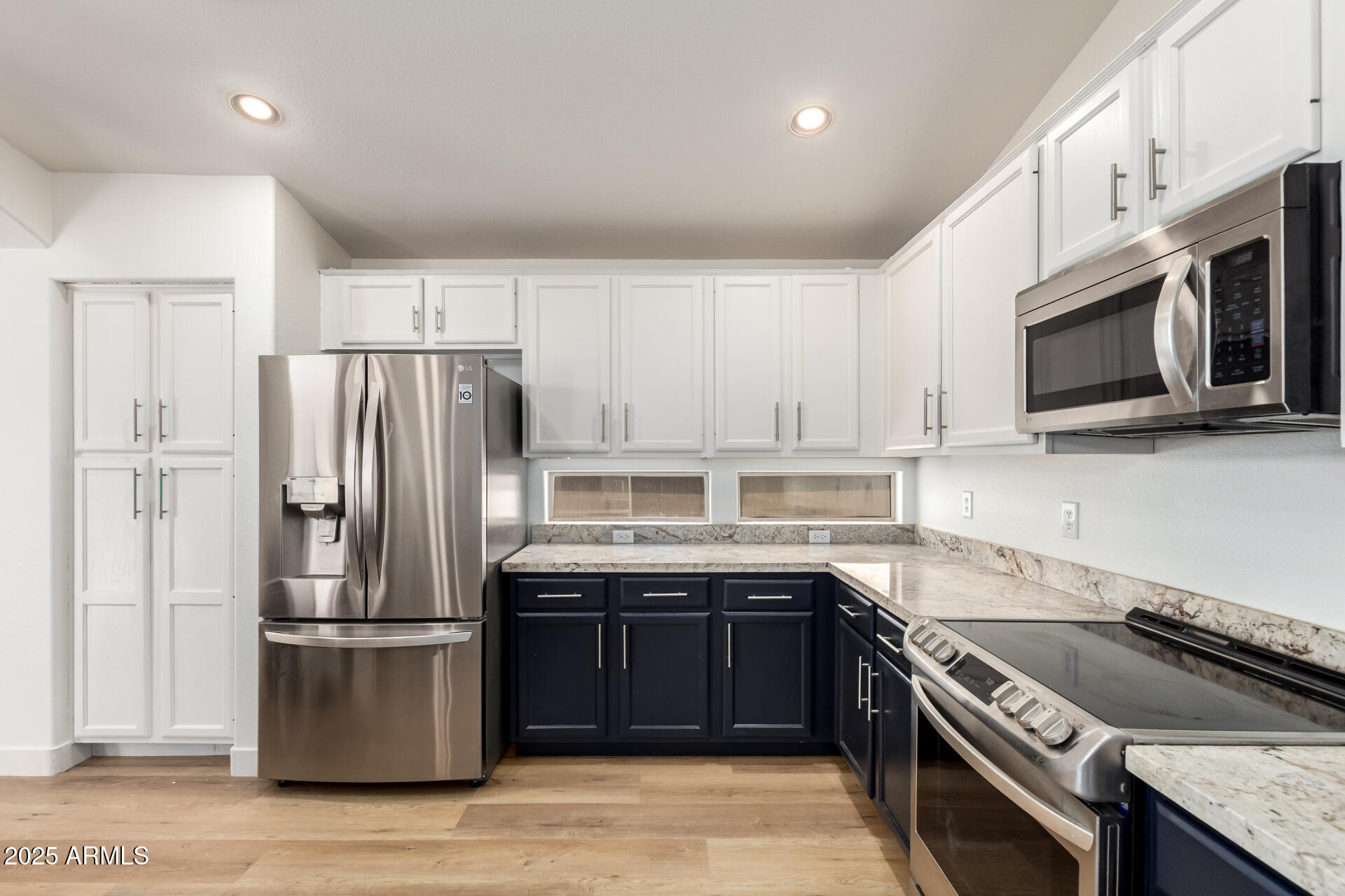 6965 E HACIENDA LA NORIA Lane