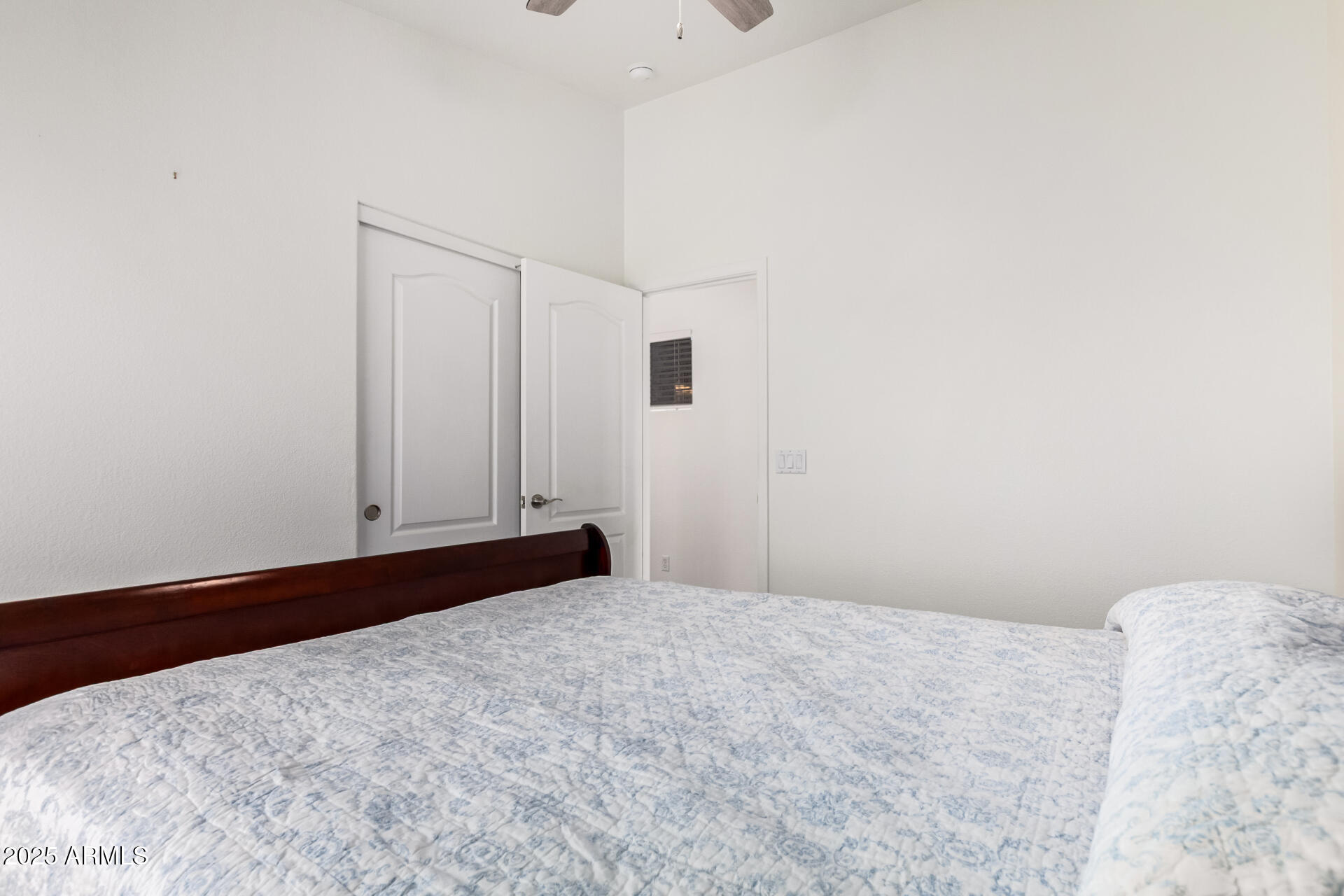 6965 E HACIENDA LA NORIA Lane