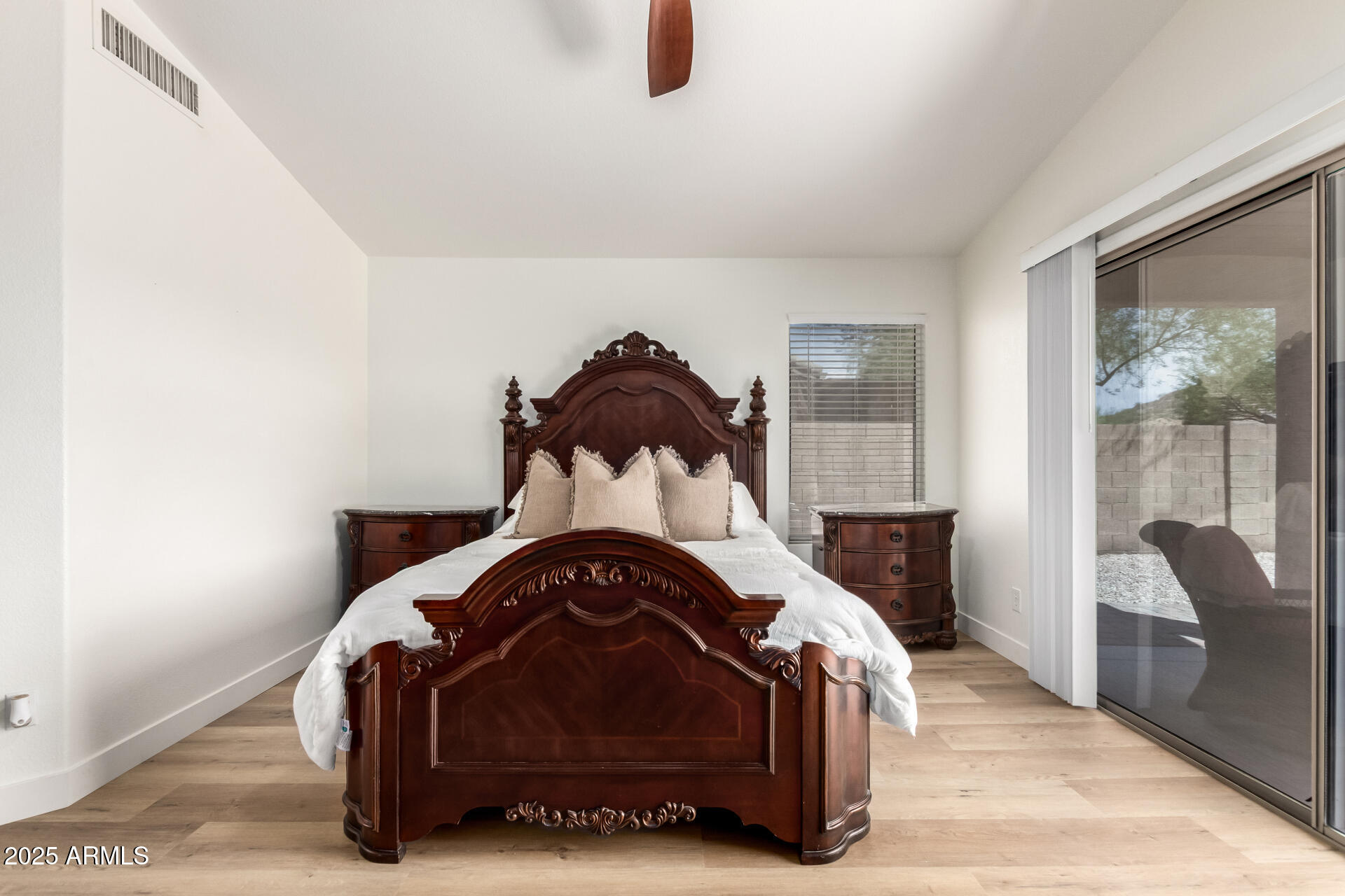 6965 E HACIENDA LA NORIA Lane