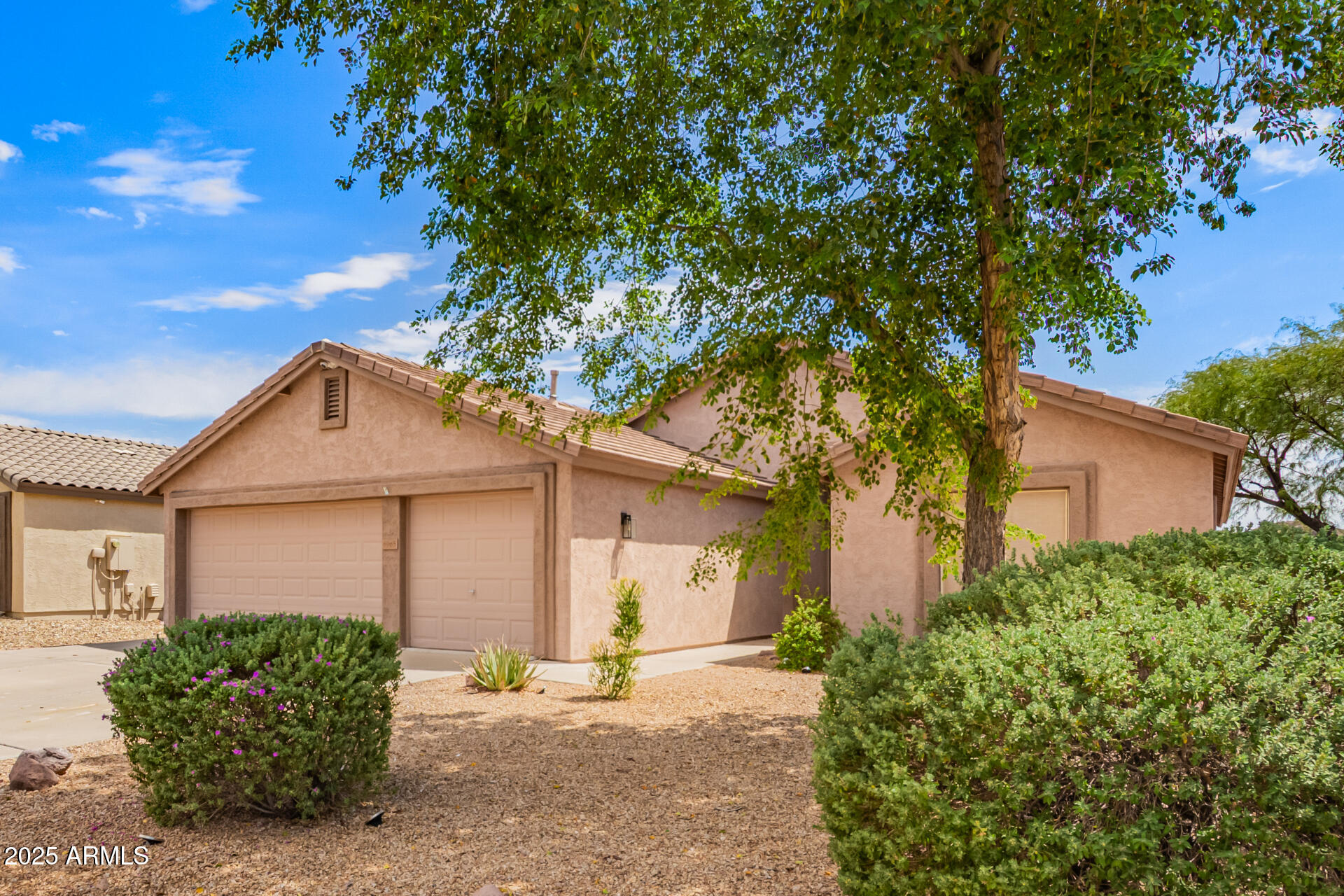 6965 E HACIENDA LA NORIA Lane