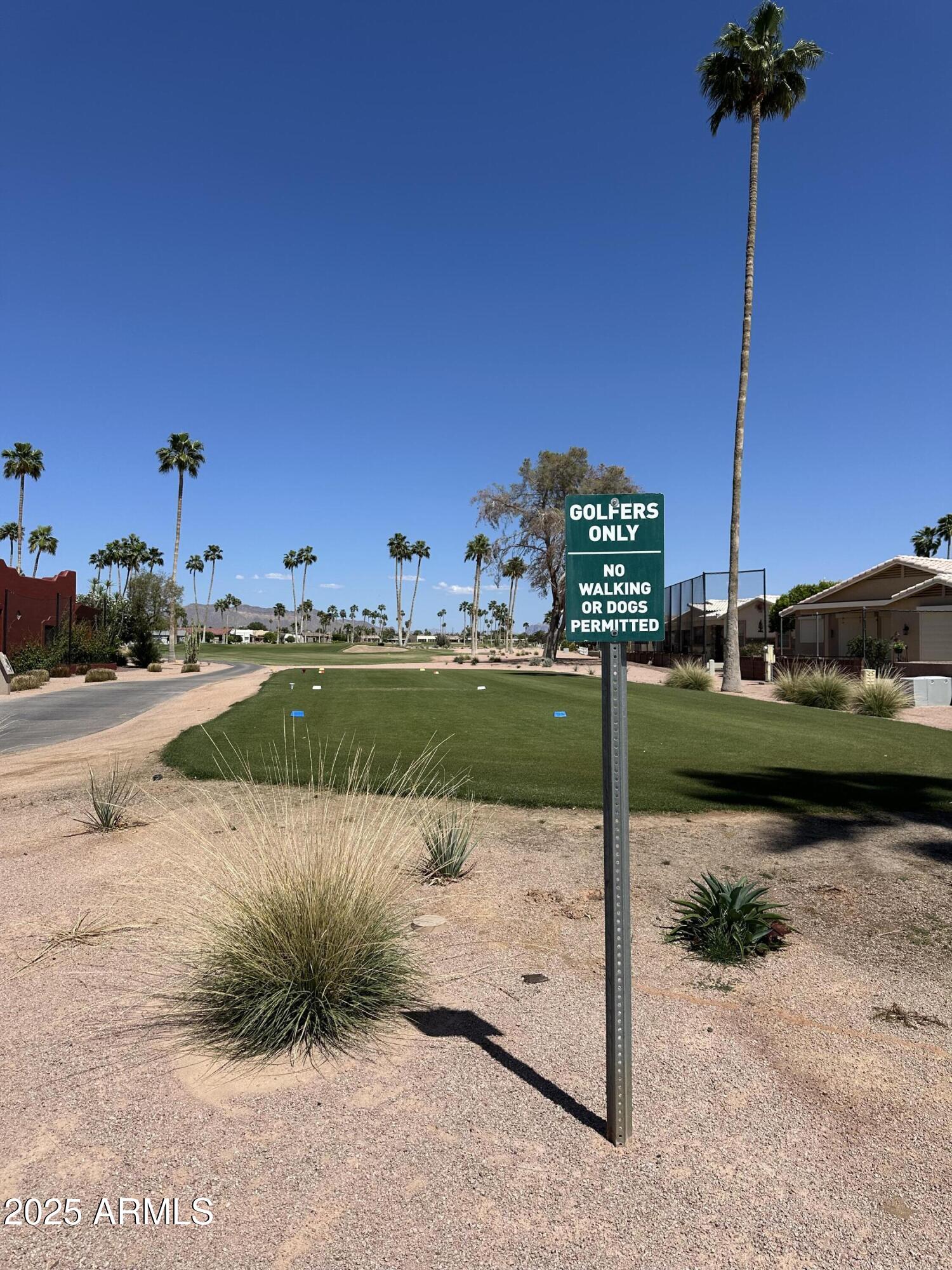 5808 E LOCKWOOD Street