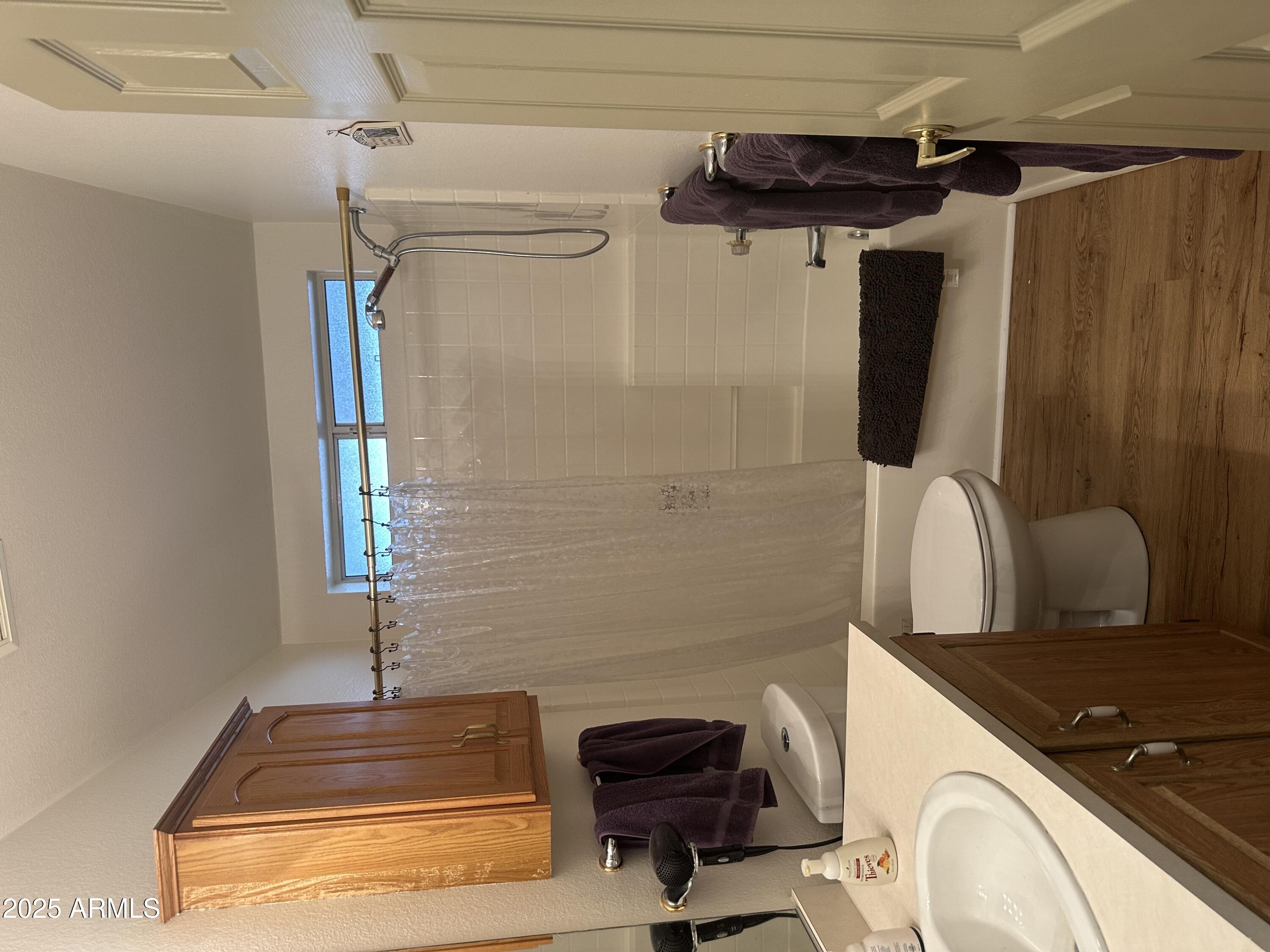 5808 E LOCKWOOD Street