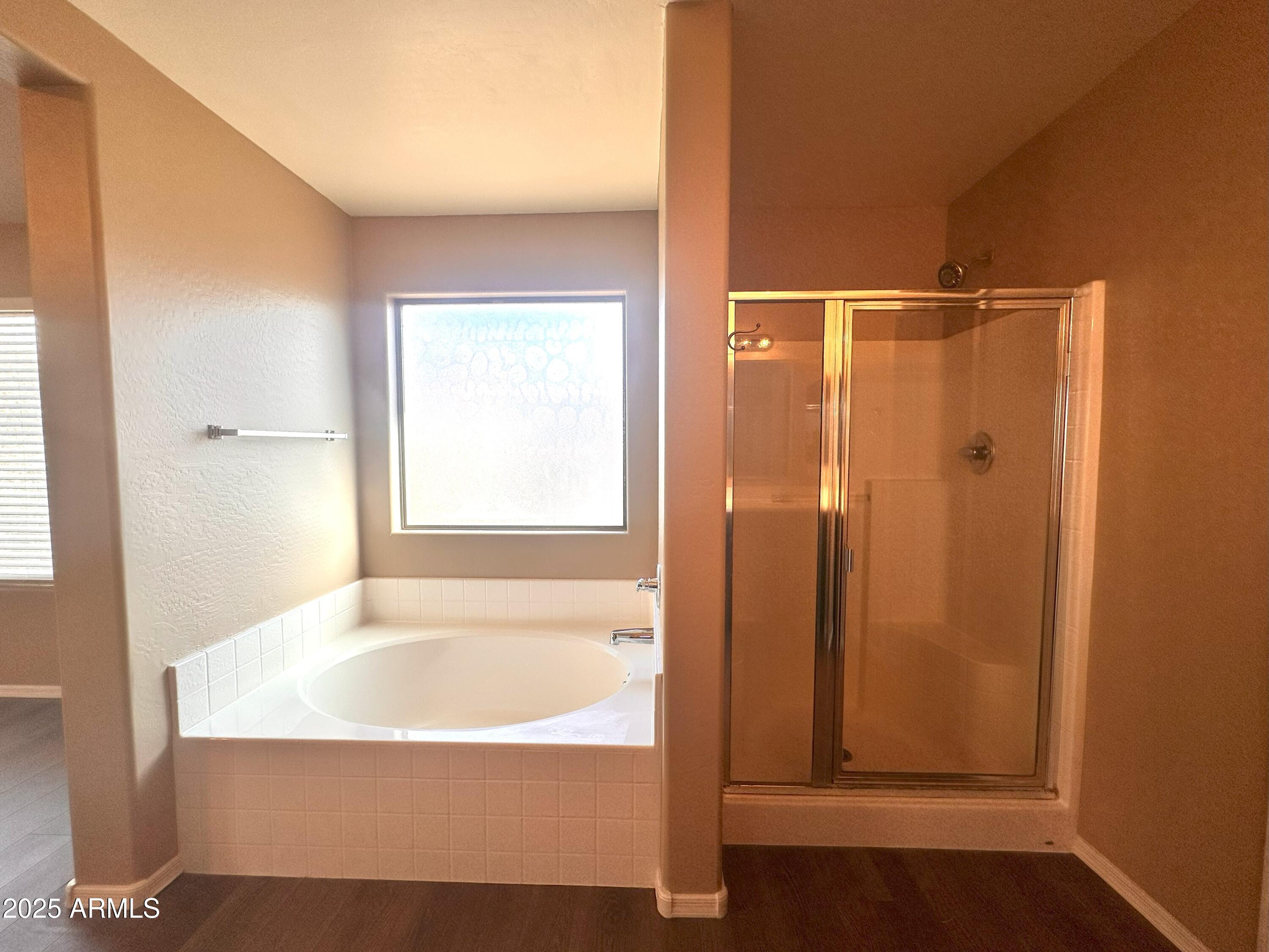 3854 E BATTALA Avenue