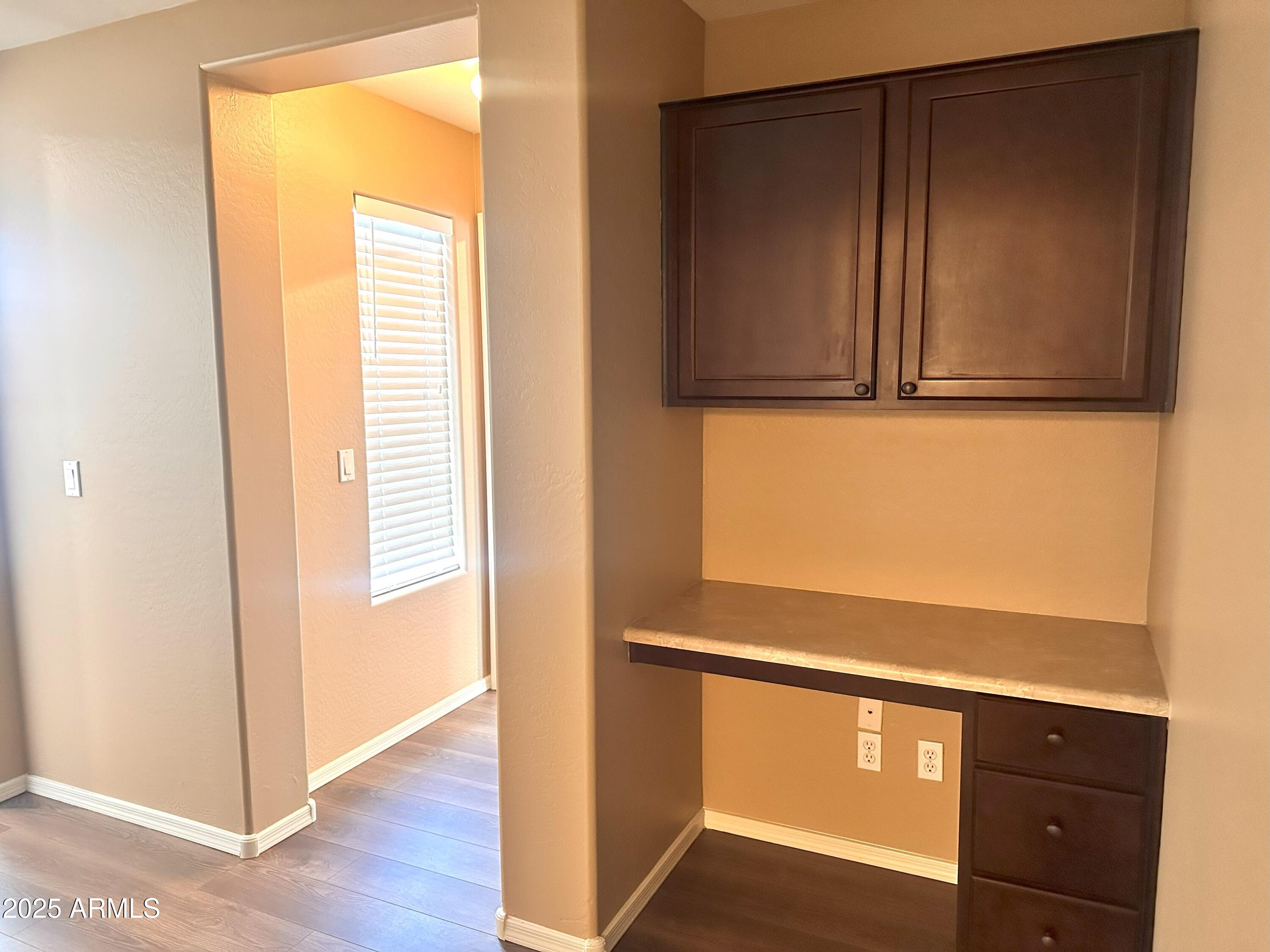 3854 E BATTALA Avenue