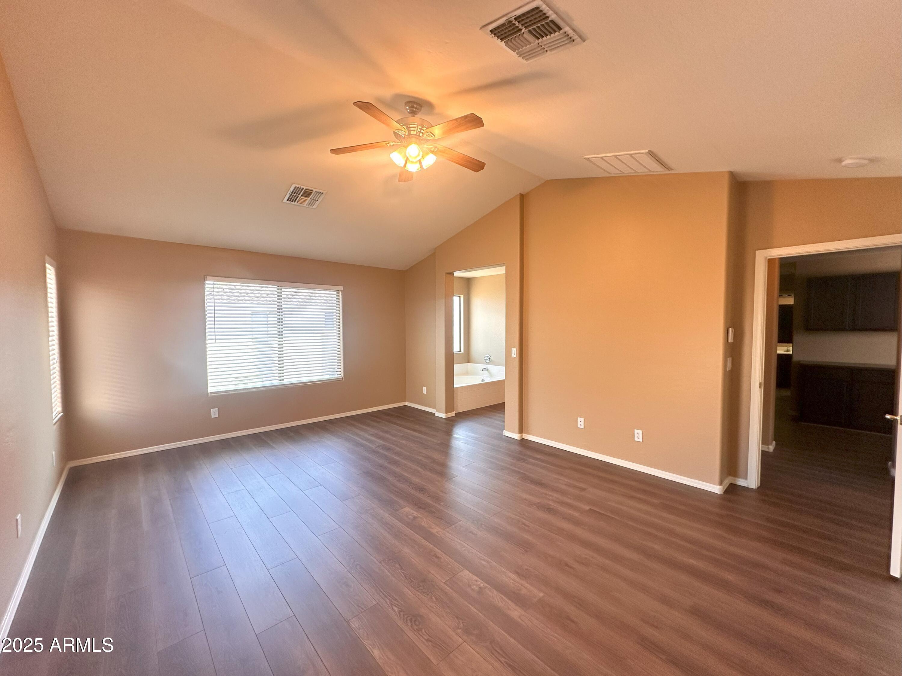 3854 E BATTALA Avenue