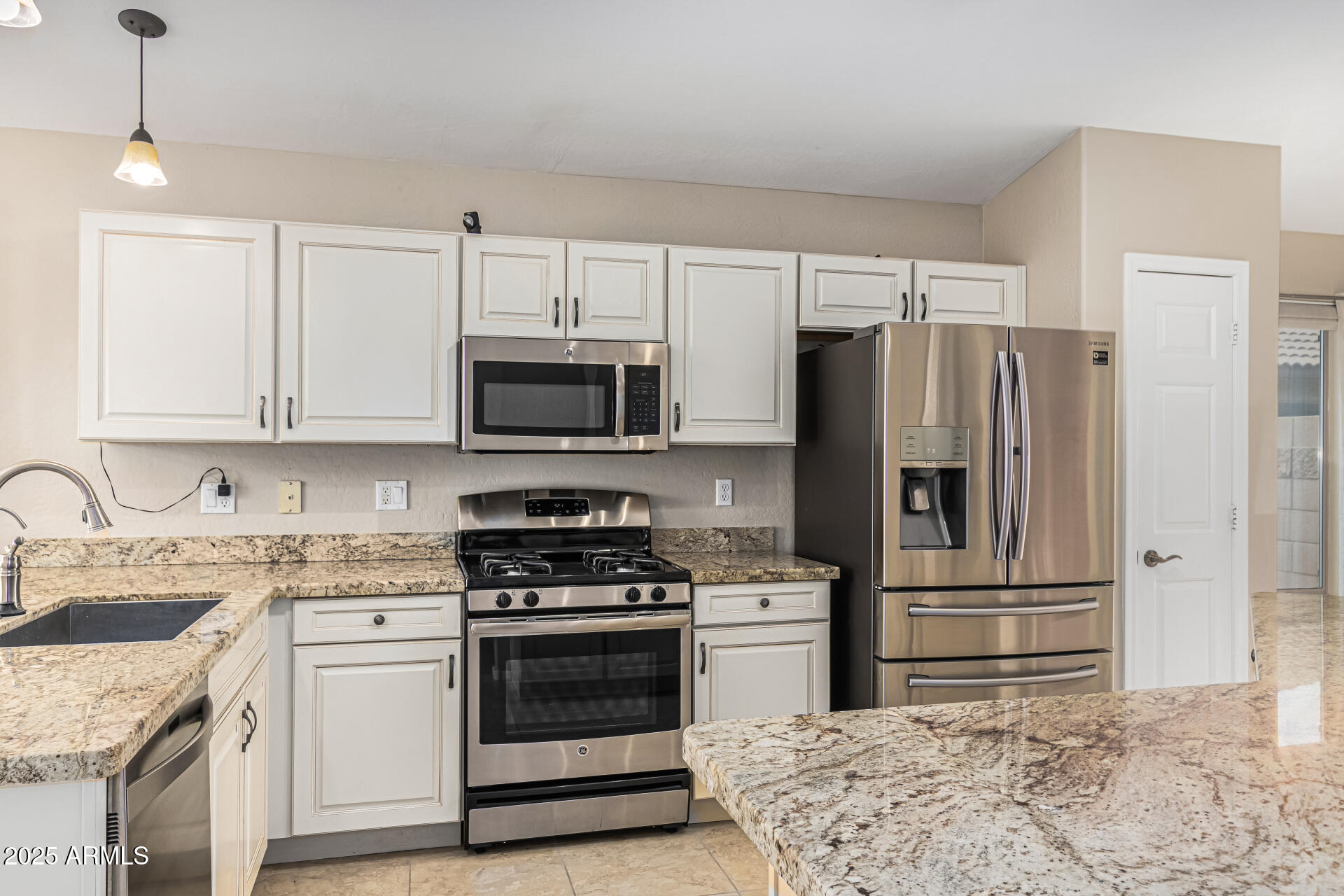 3090 E CHERRY HILLS Place