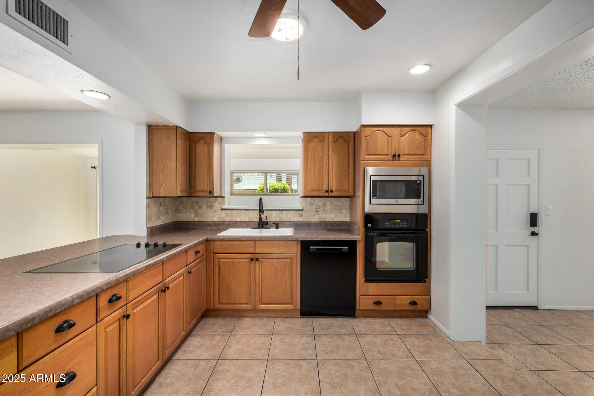 8325 E HAZELWOOD Street