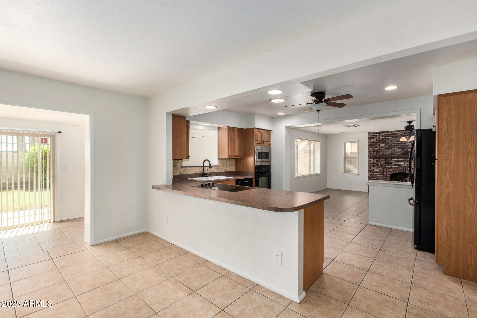 8325 E HAZELWOOD Street