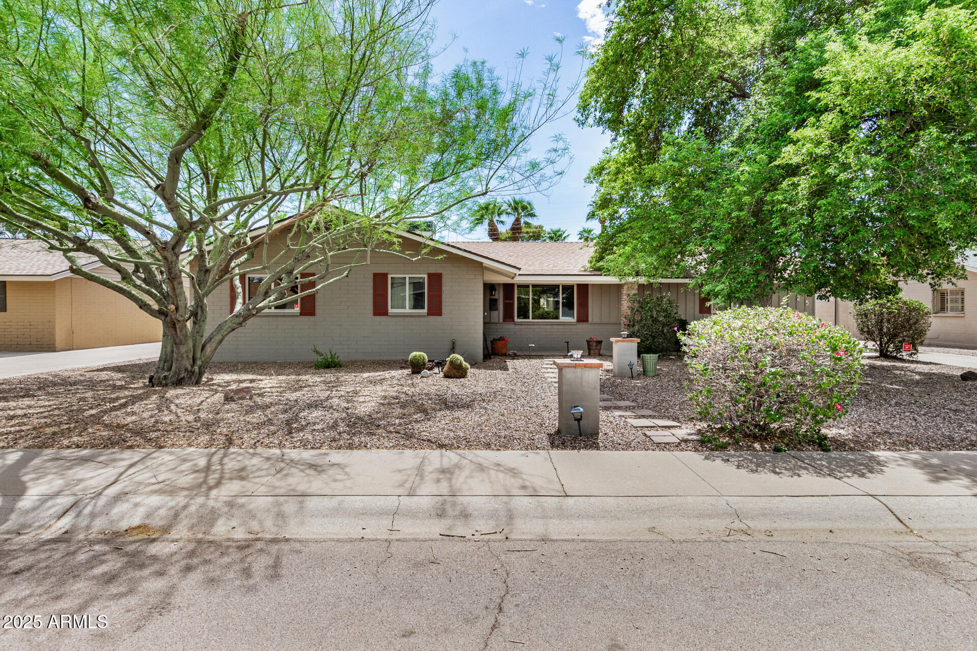 8325 E HAZELWOOD Street