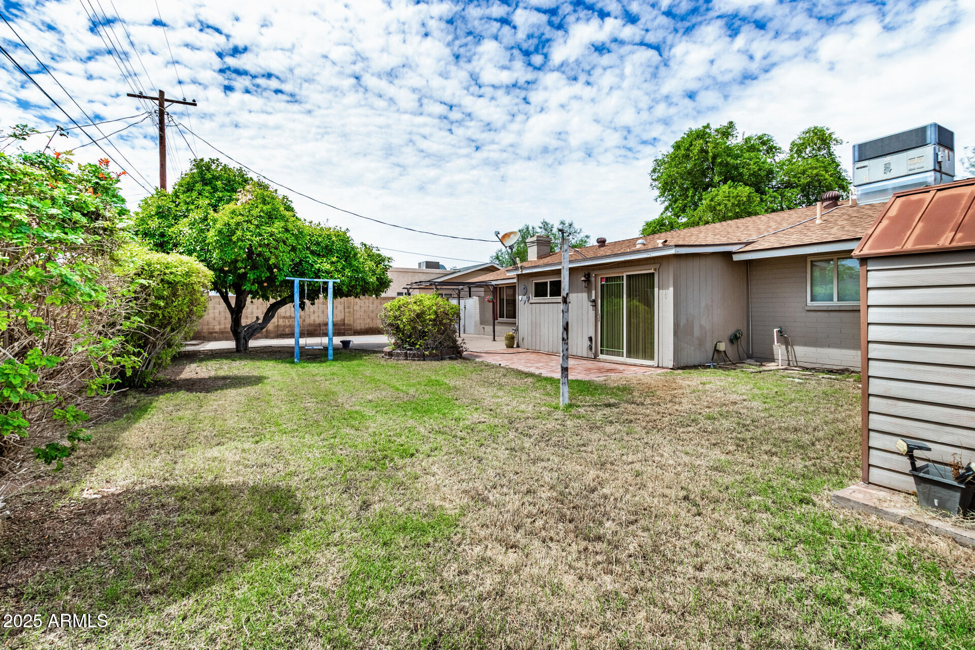 8325 E HAZELWOOD Street