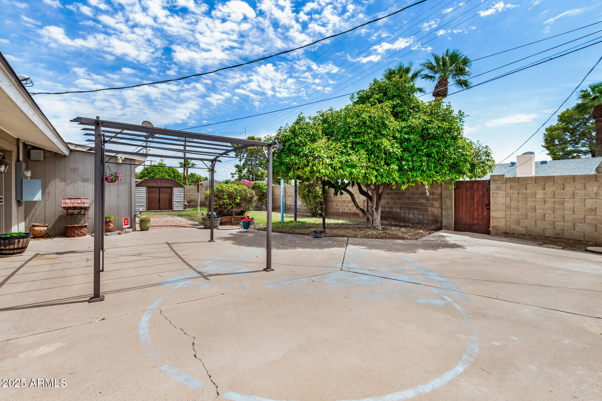 8325 E HAZELWOOD Street