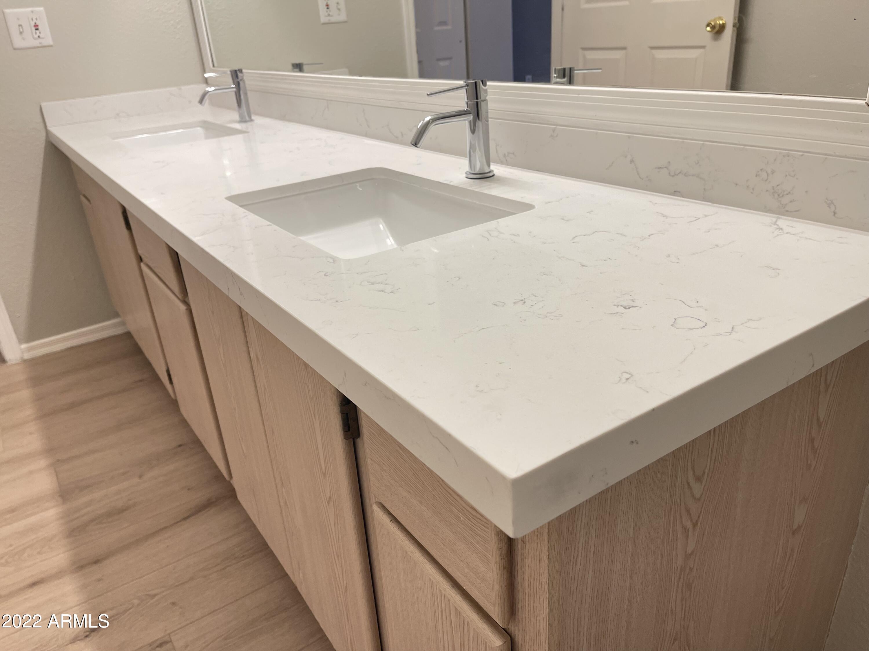 3236 E CHANDLER Boulevard, 2093