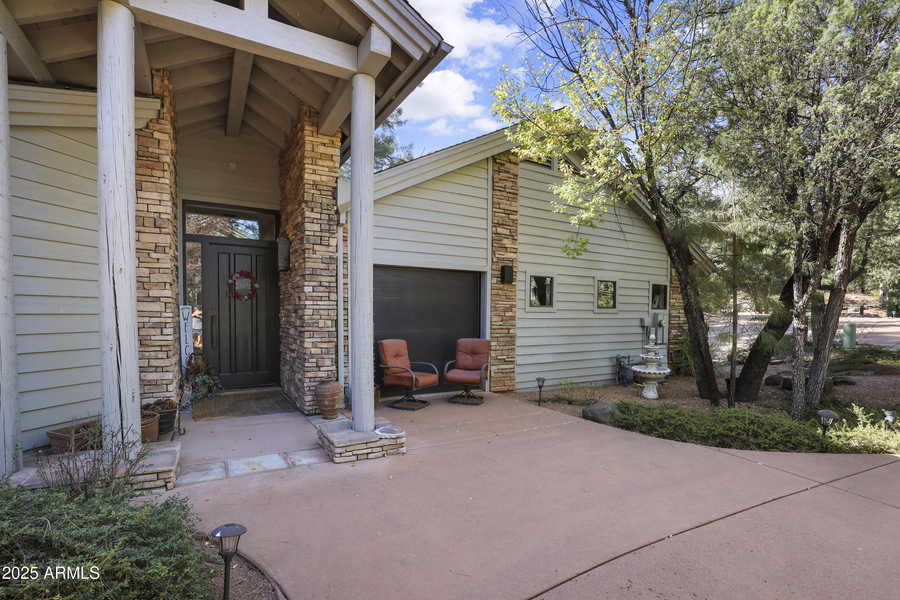 2609 E PINE ISLAND Lane