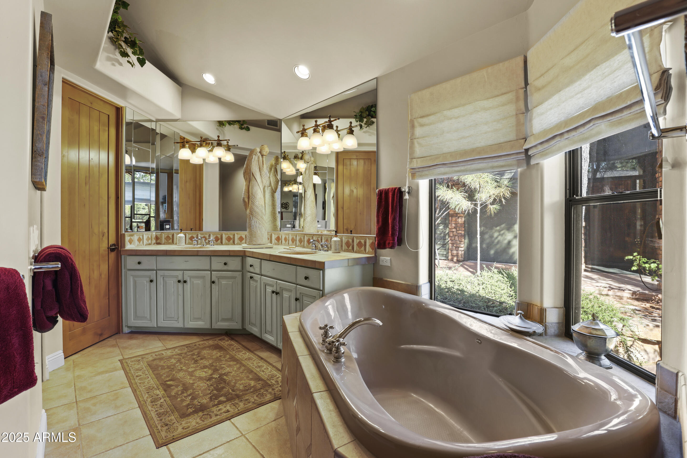 2609 E PINE ISLAND Lane