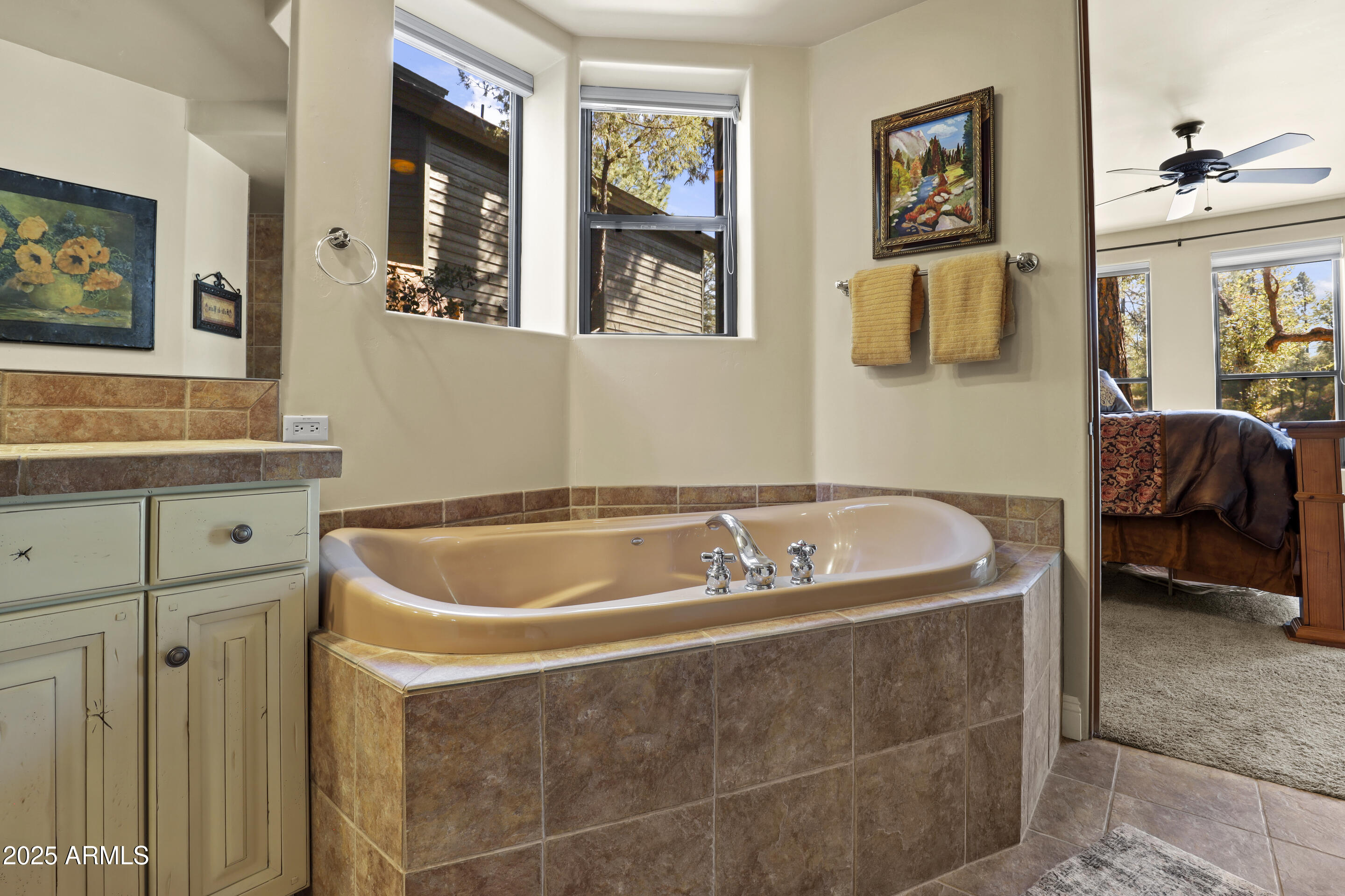 2609 E PINE ISLAND Lane