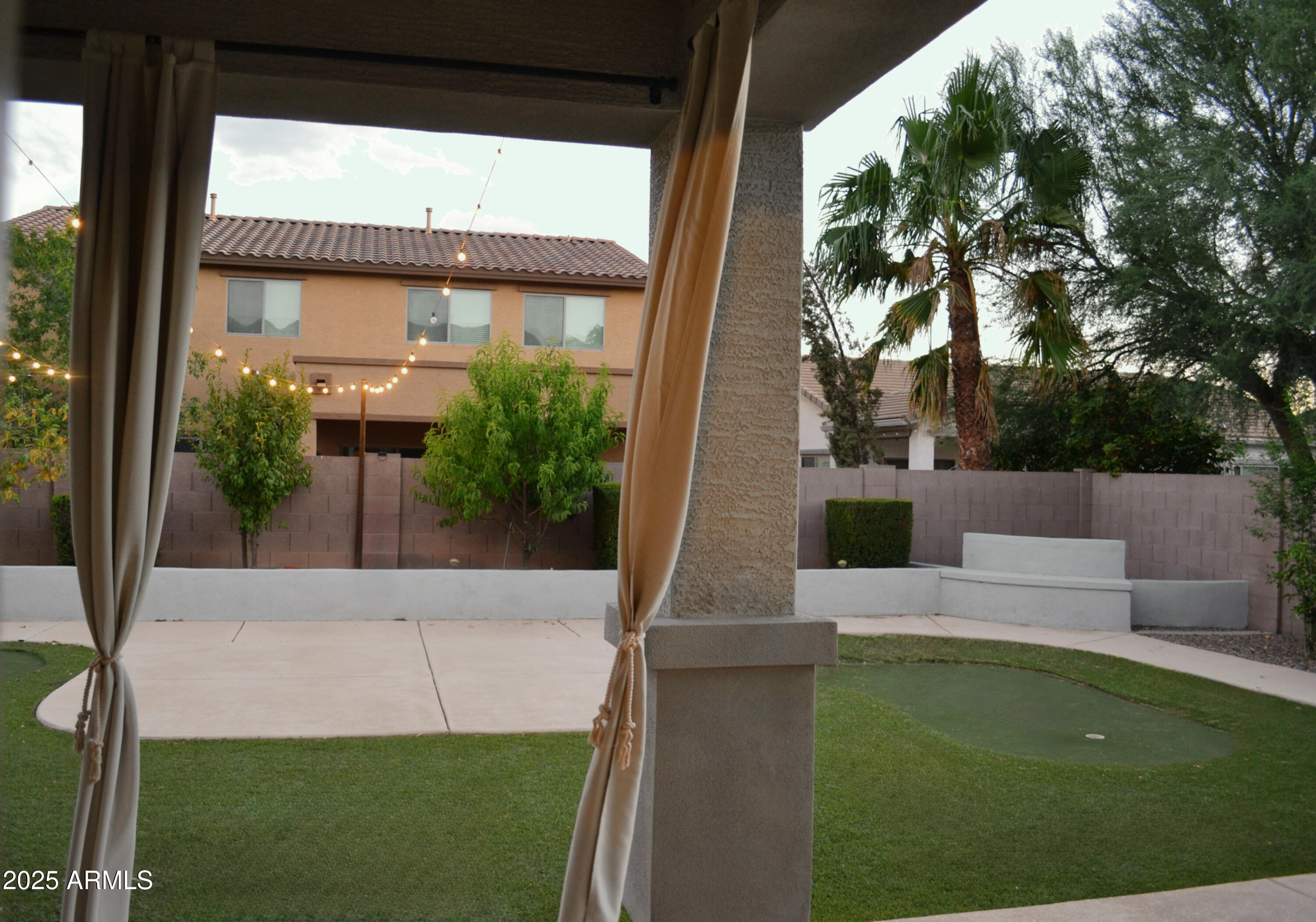 2759 E FICUS Way