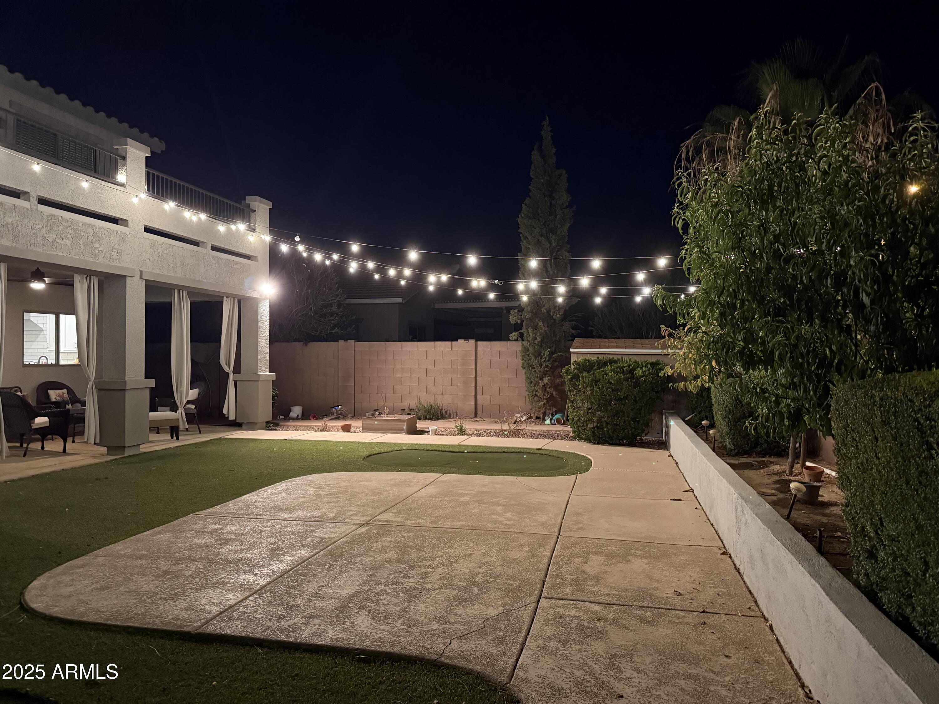 2759 E FICUS Way