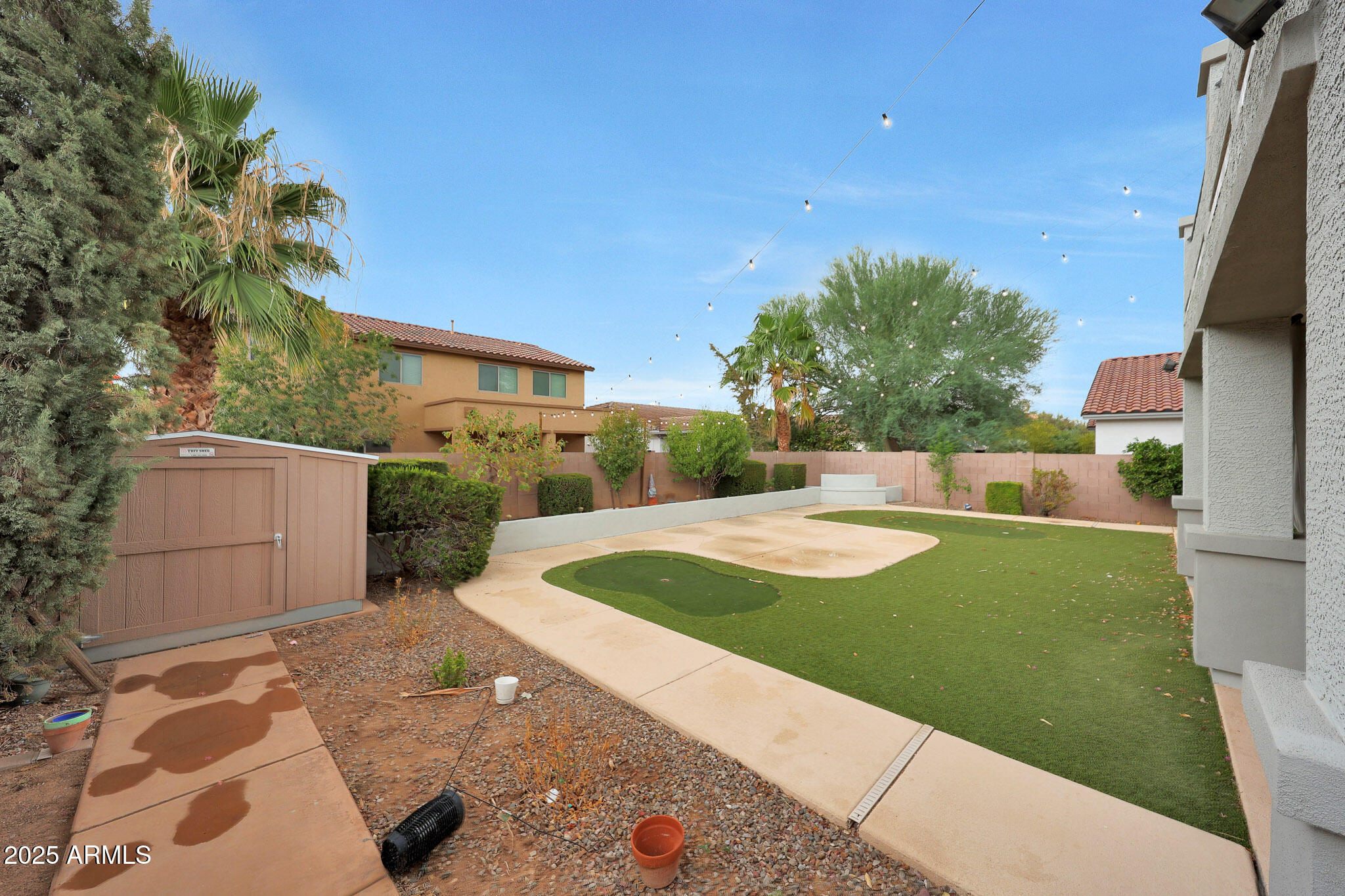 2759 E FICUS Way