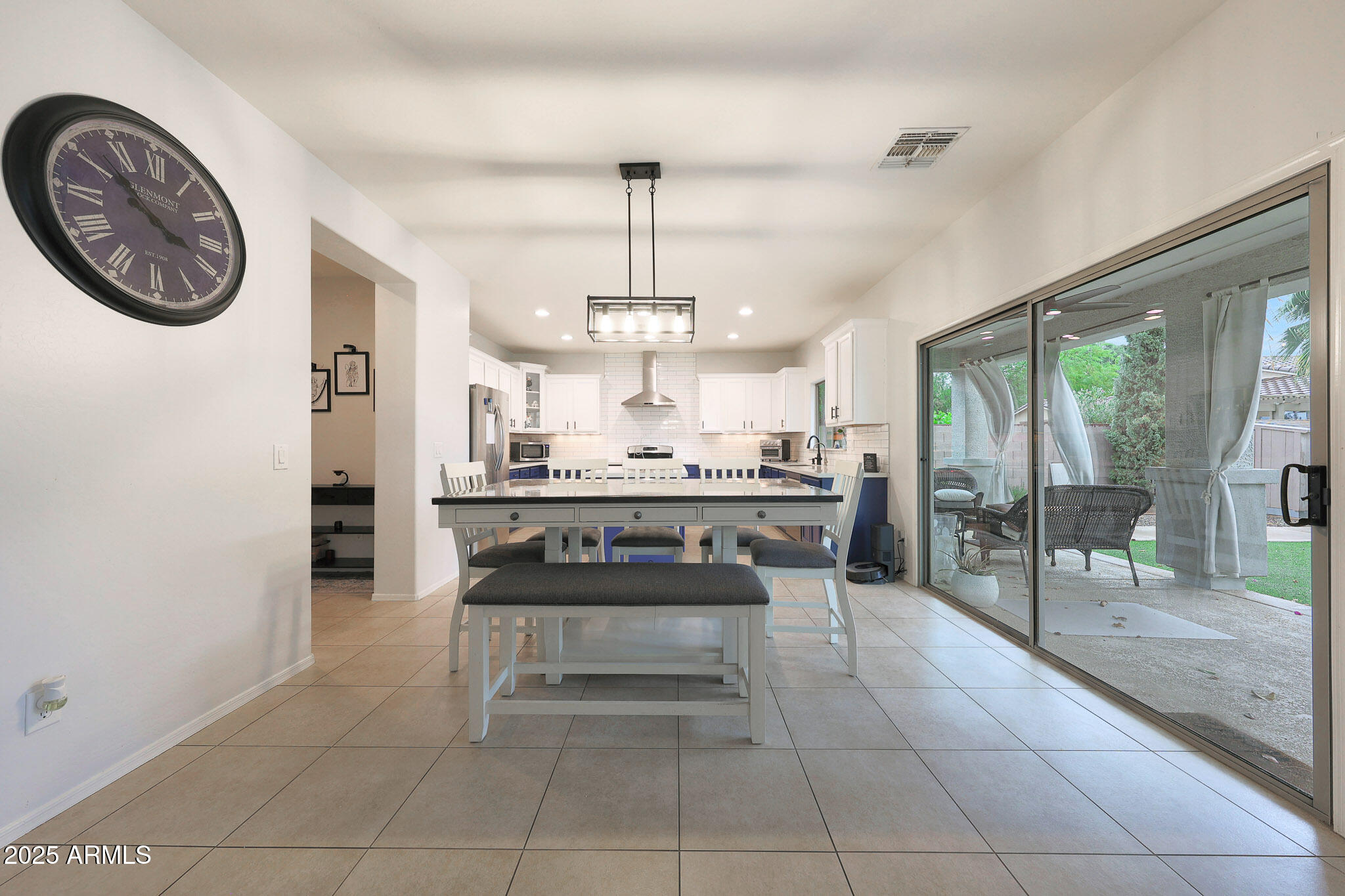 2759 E FICUS Way
