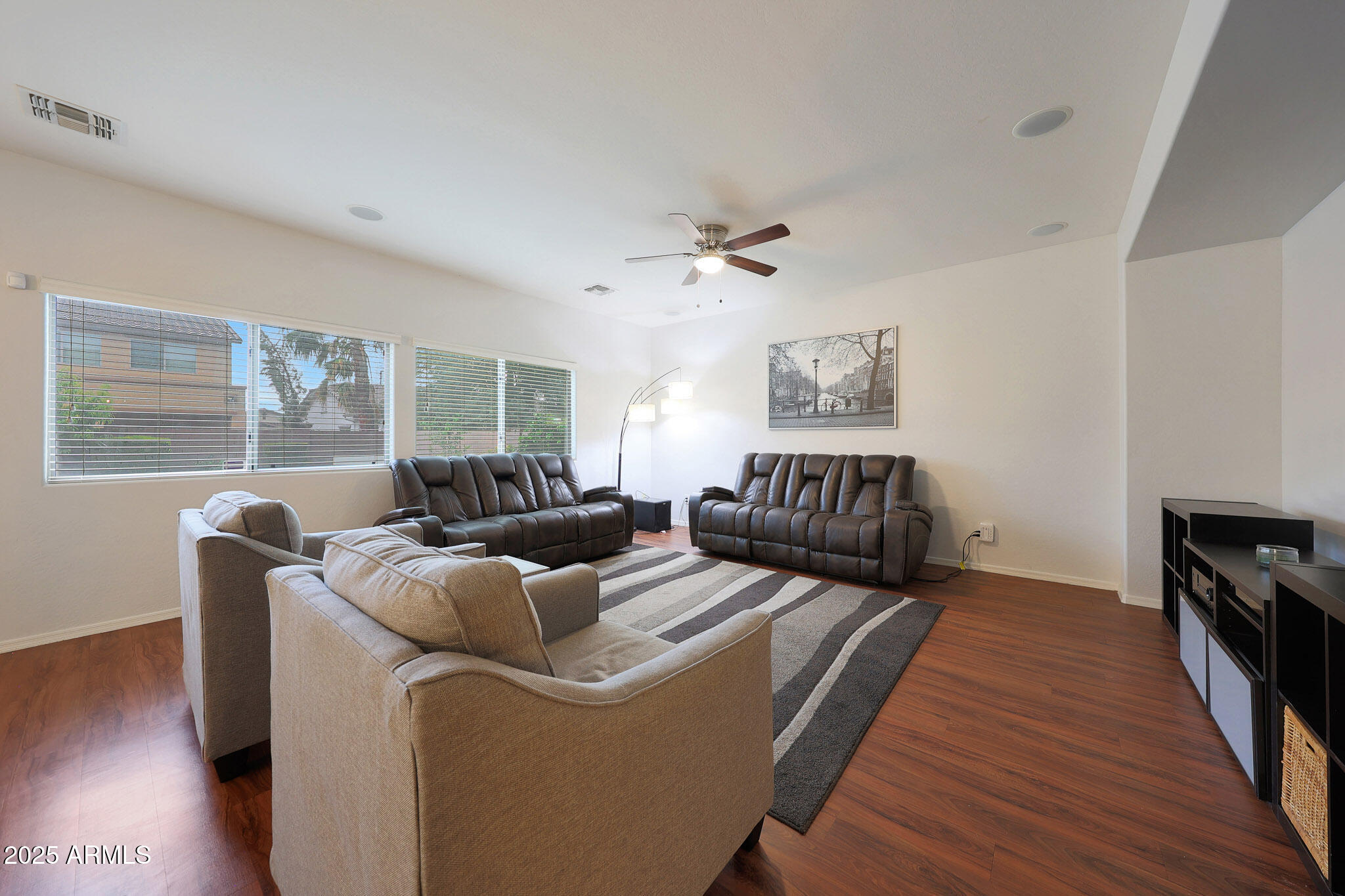 2759 E FICUS Way