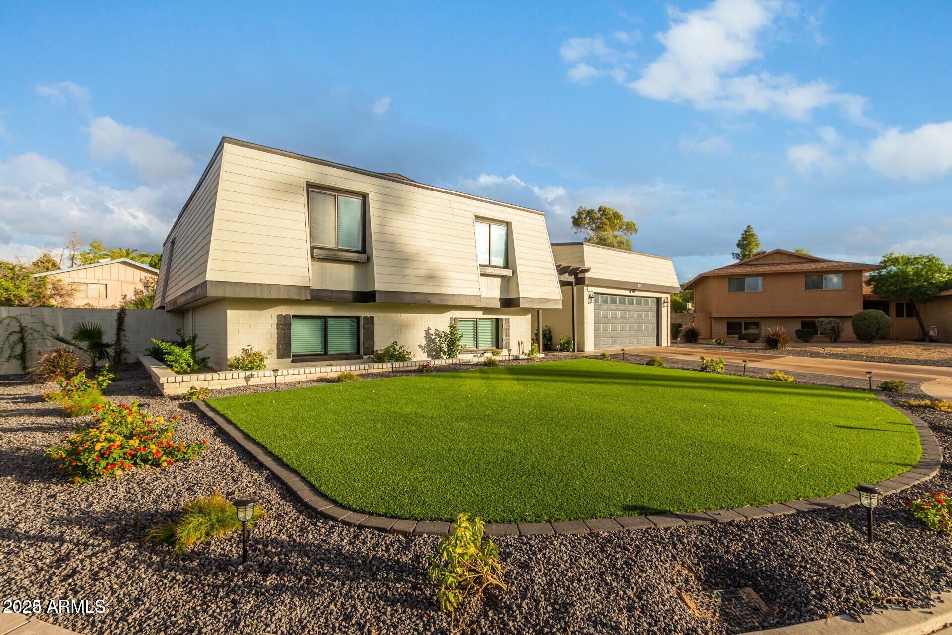 429 E GREENWAY Drive