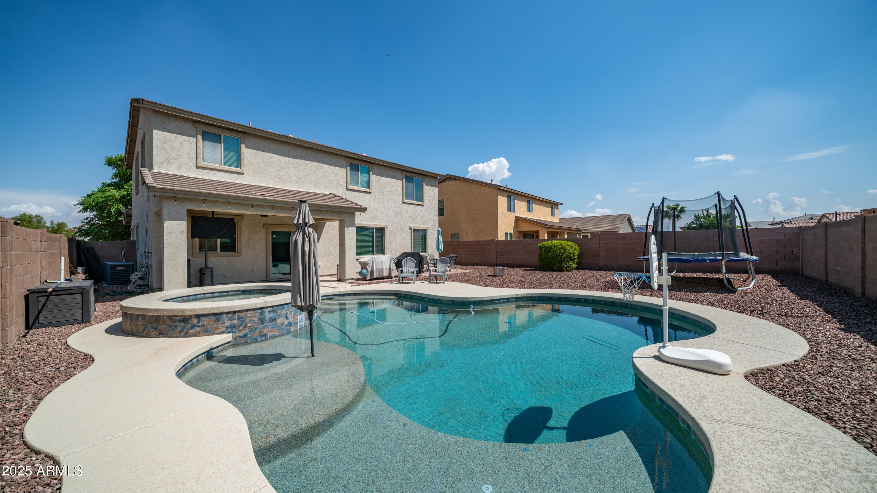 40589 W PARKHILL Drive