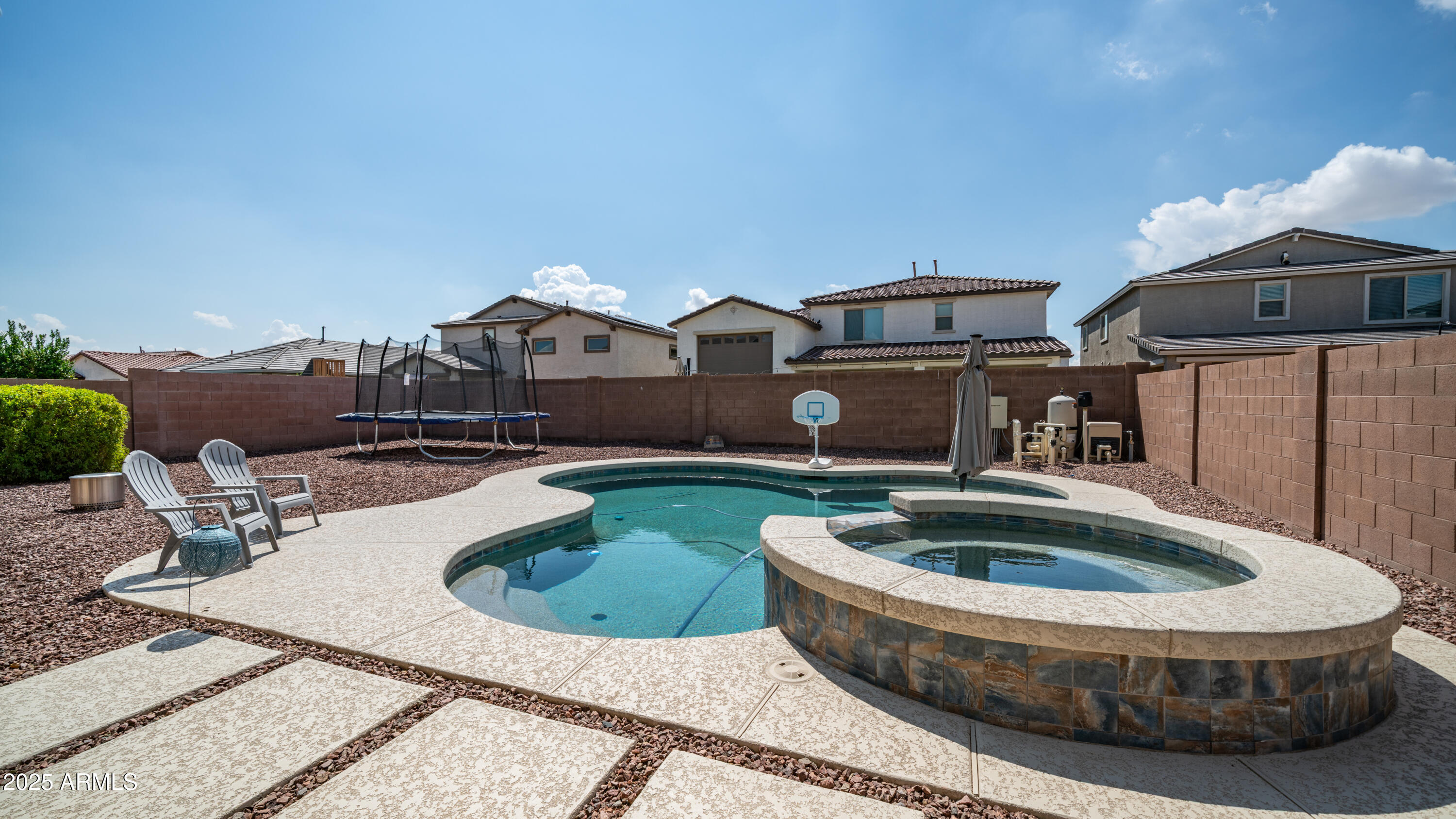 40589 W PARKHILL Drive