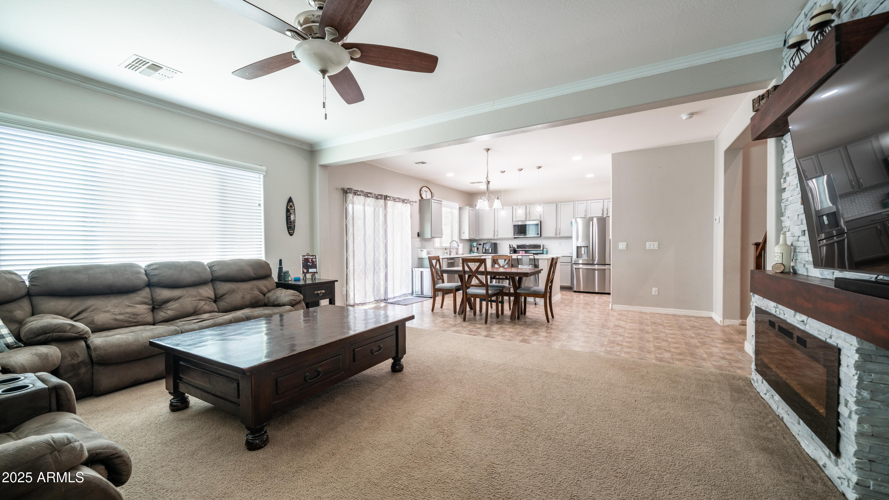 40589 W PARKHILL Drive