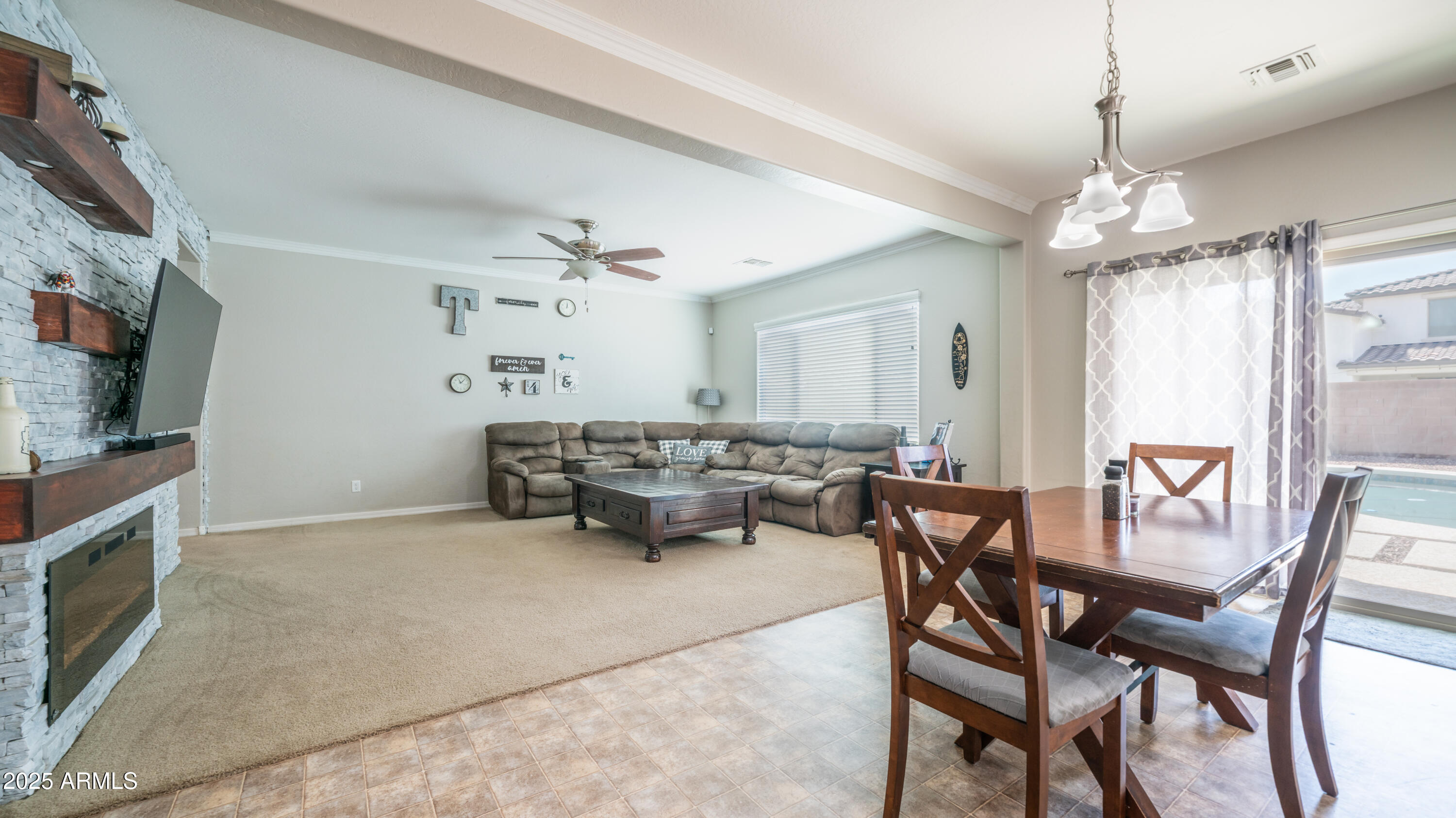 40589 W PARKHILL Drive