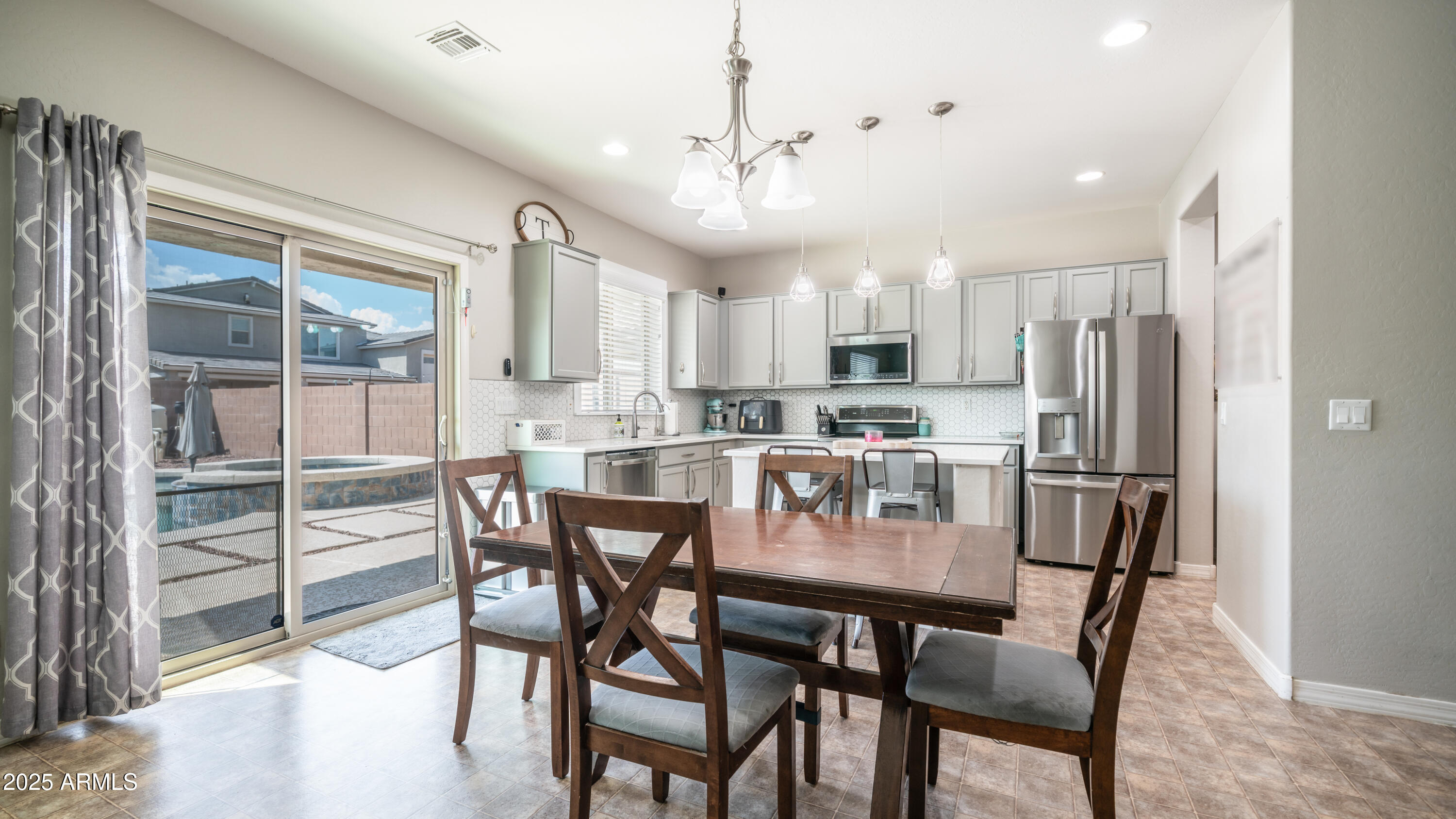 40589 W PARKHILL Drive