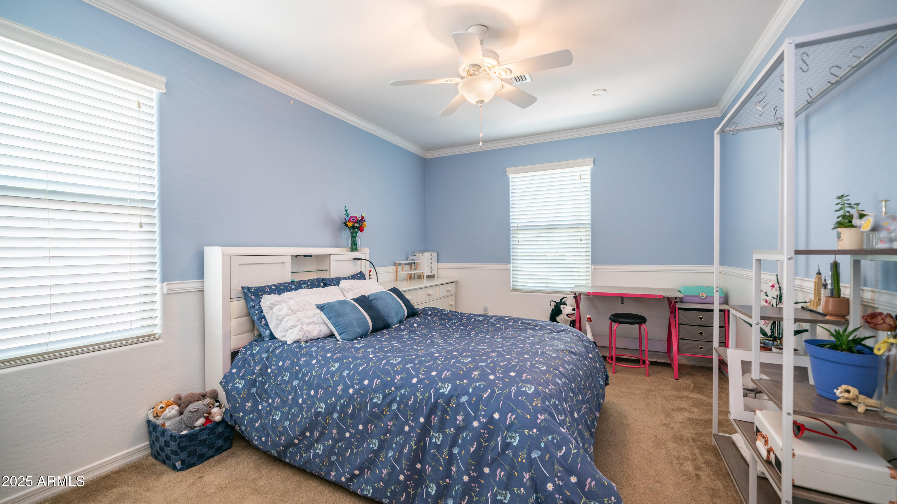 40589 W PARKHILL Drive