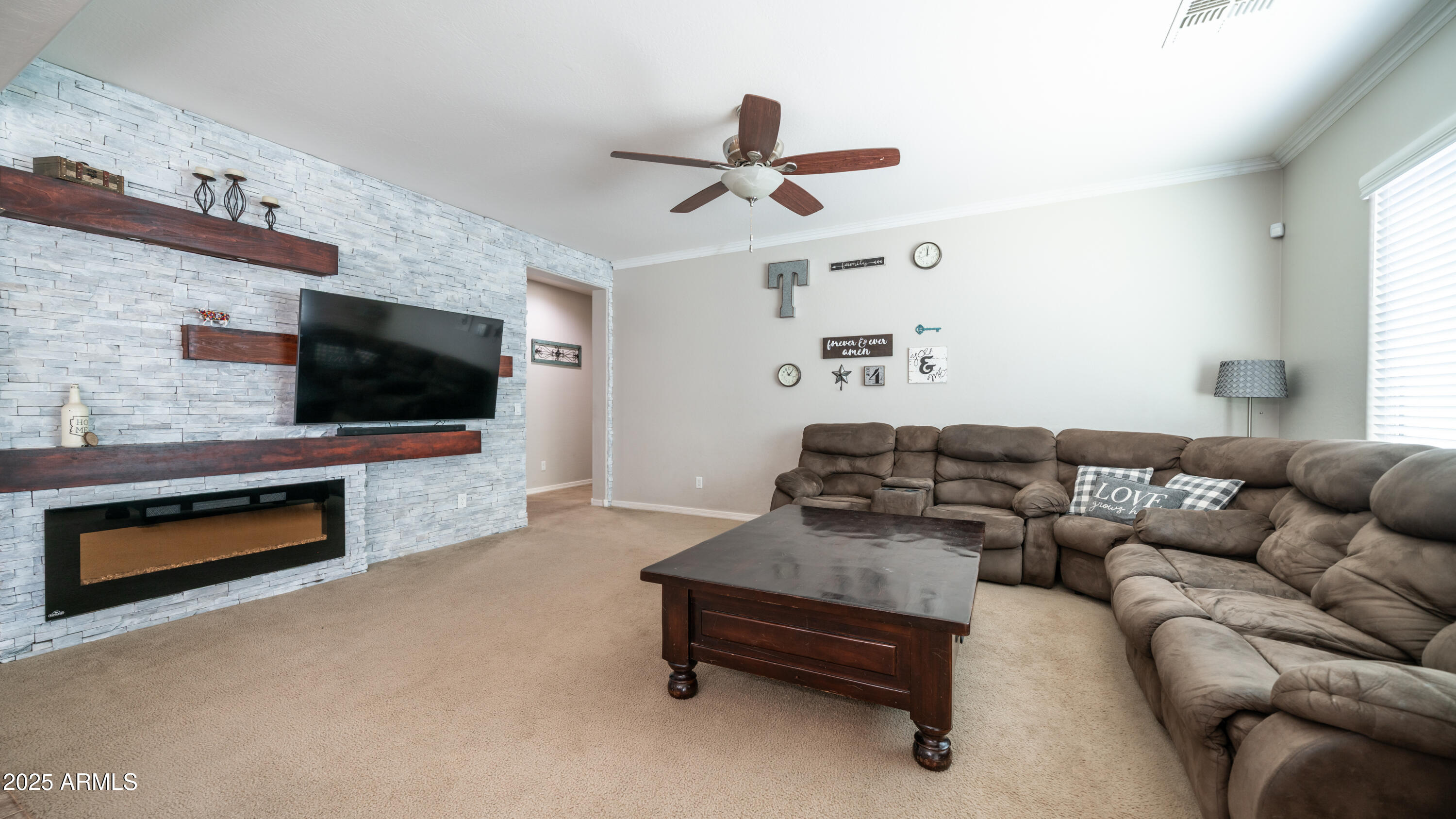 40589 W PARKHILL Drive