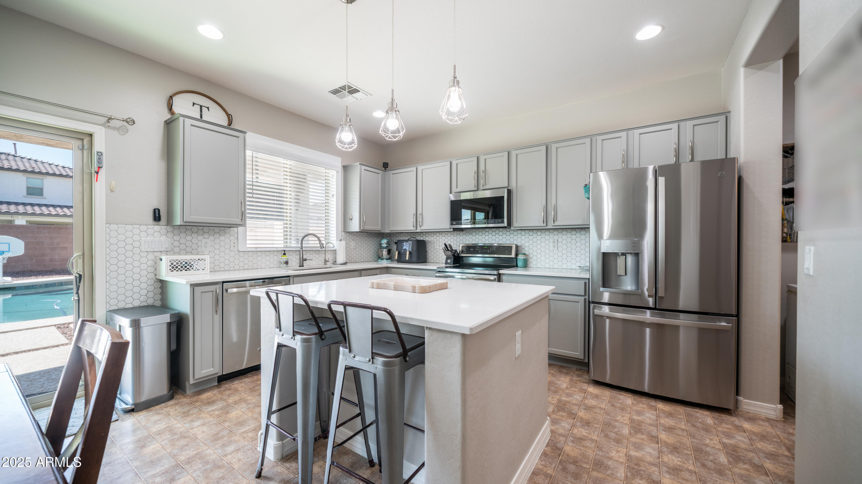 40589 W PARKHILL Drive