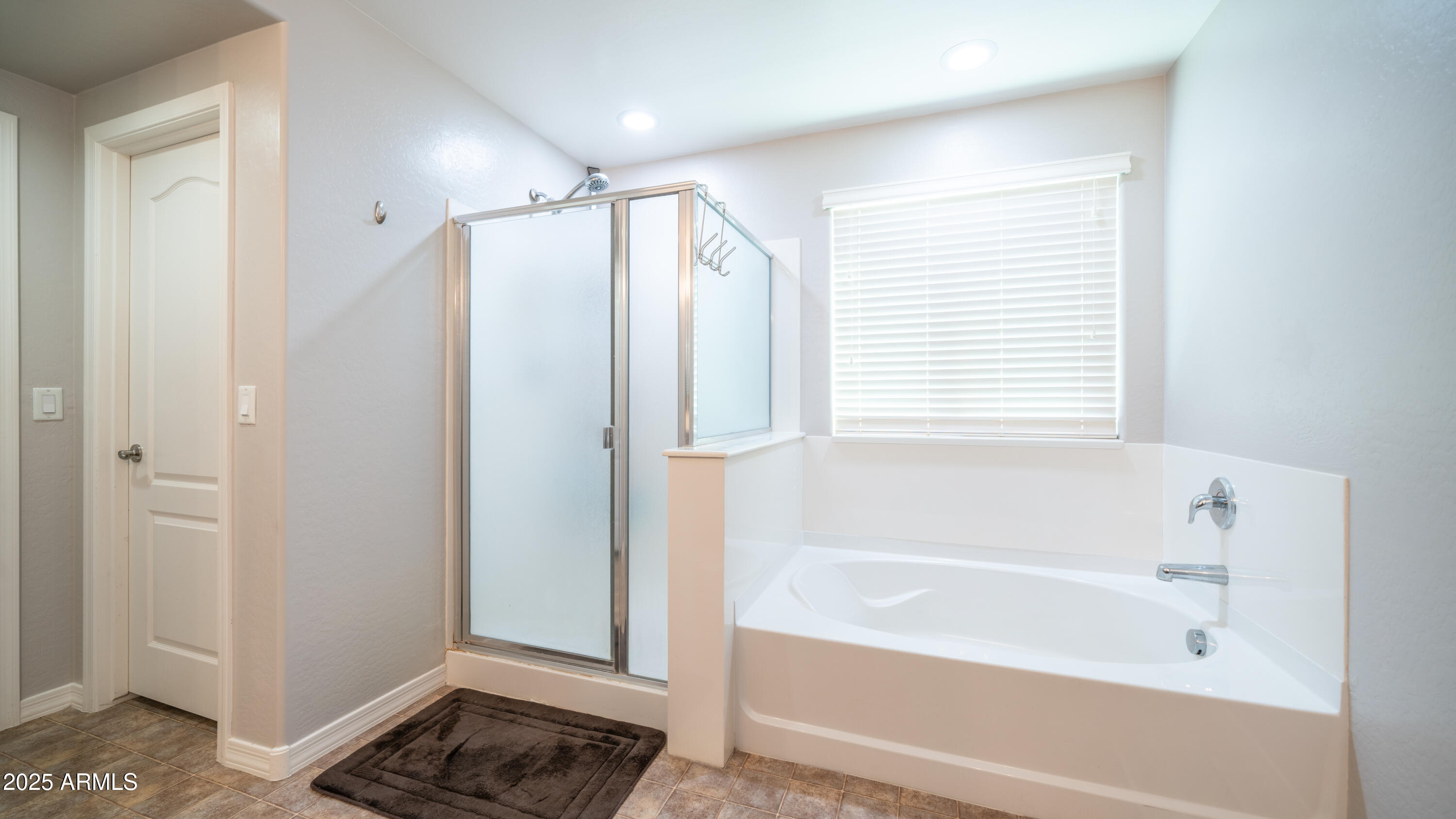 40589 W PARKHILL Drive