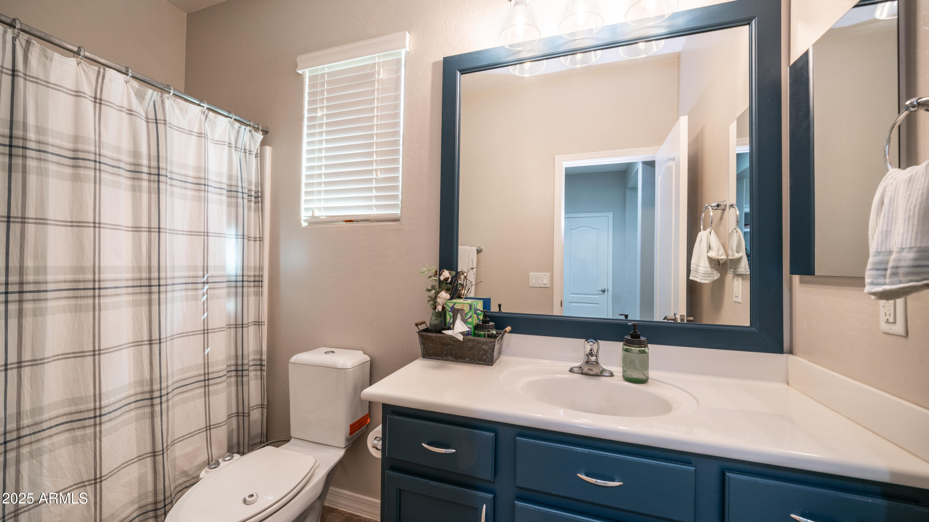 40589 W PARKHILL Drive