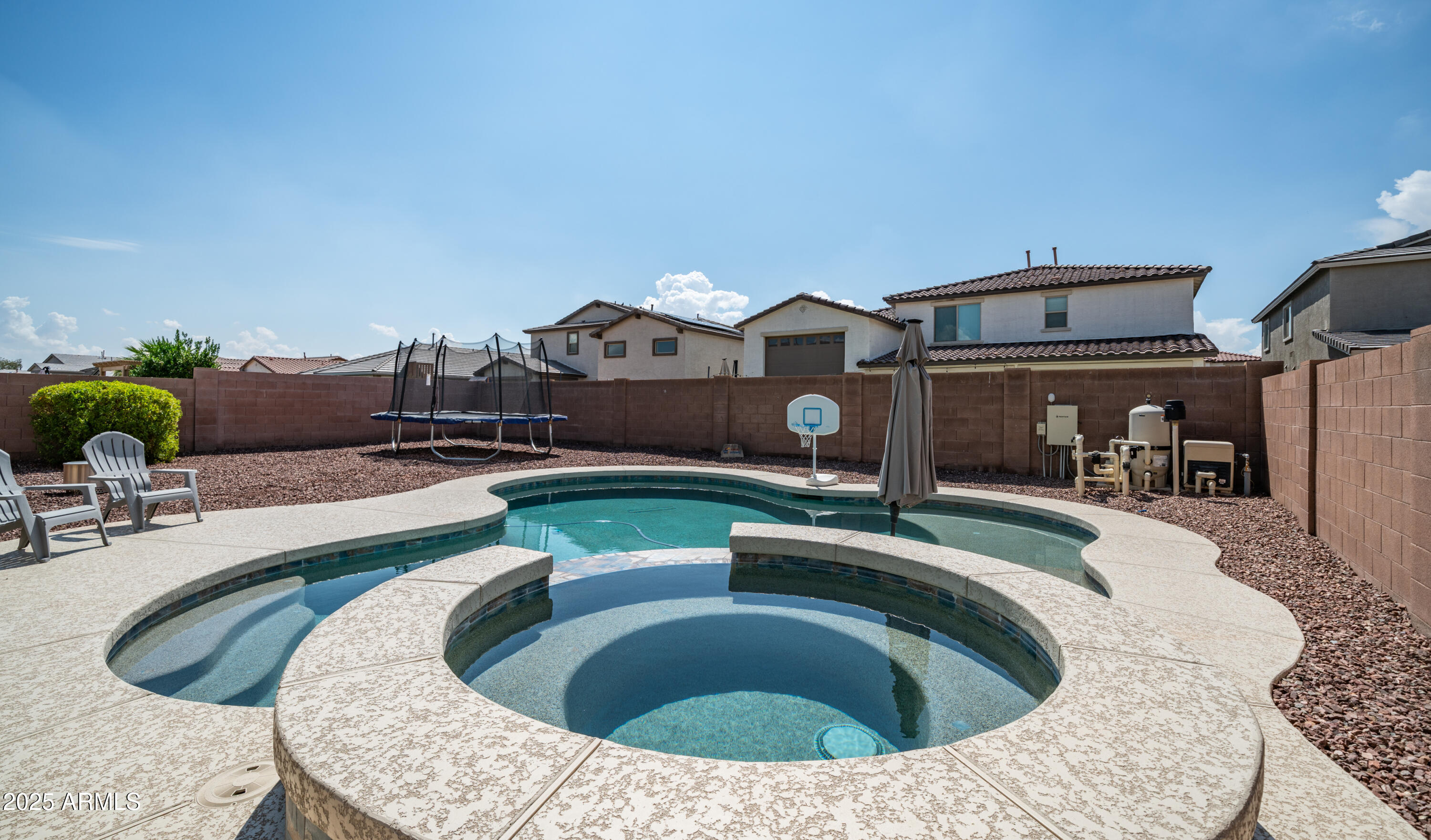 40589 W PARKHILL Drive