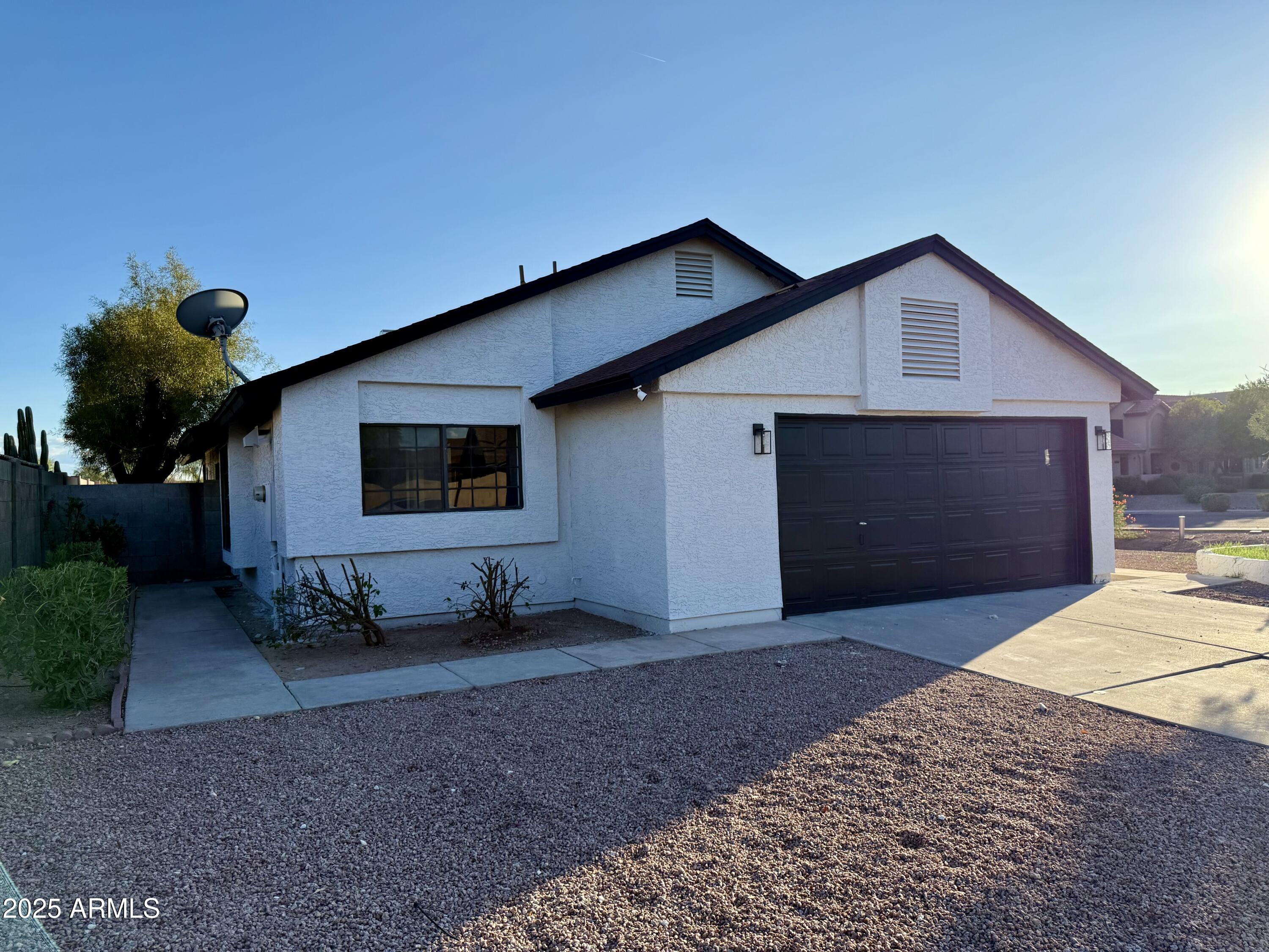 8665 E BELLEVIEW Place