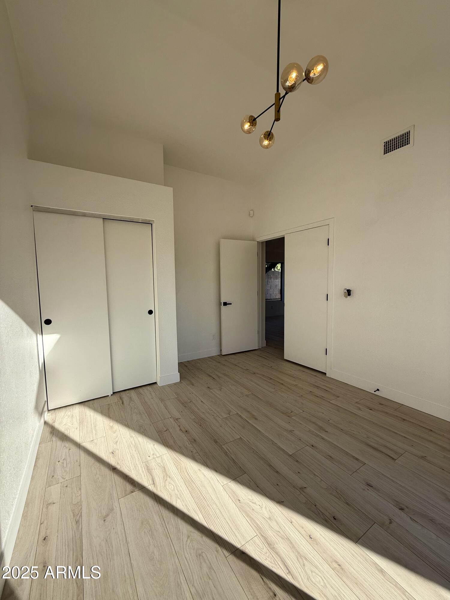 8665 E BELLEVIEW Place