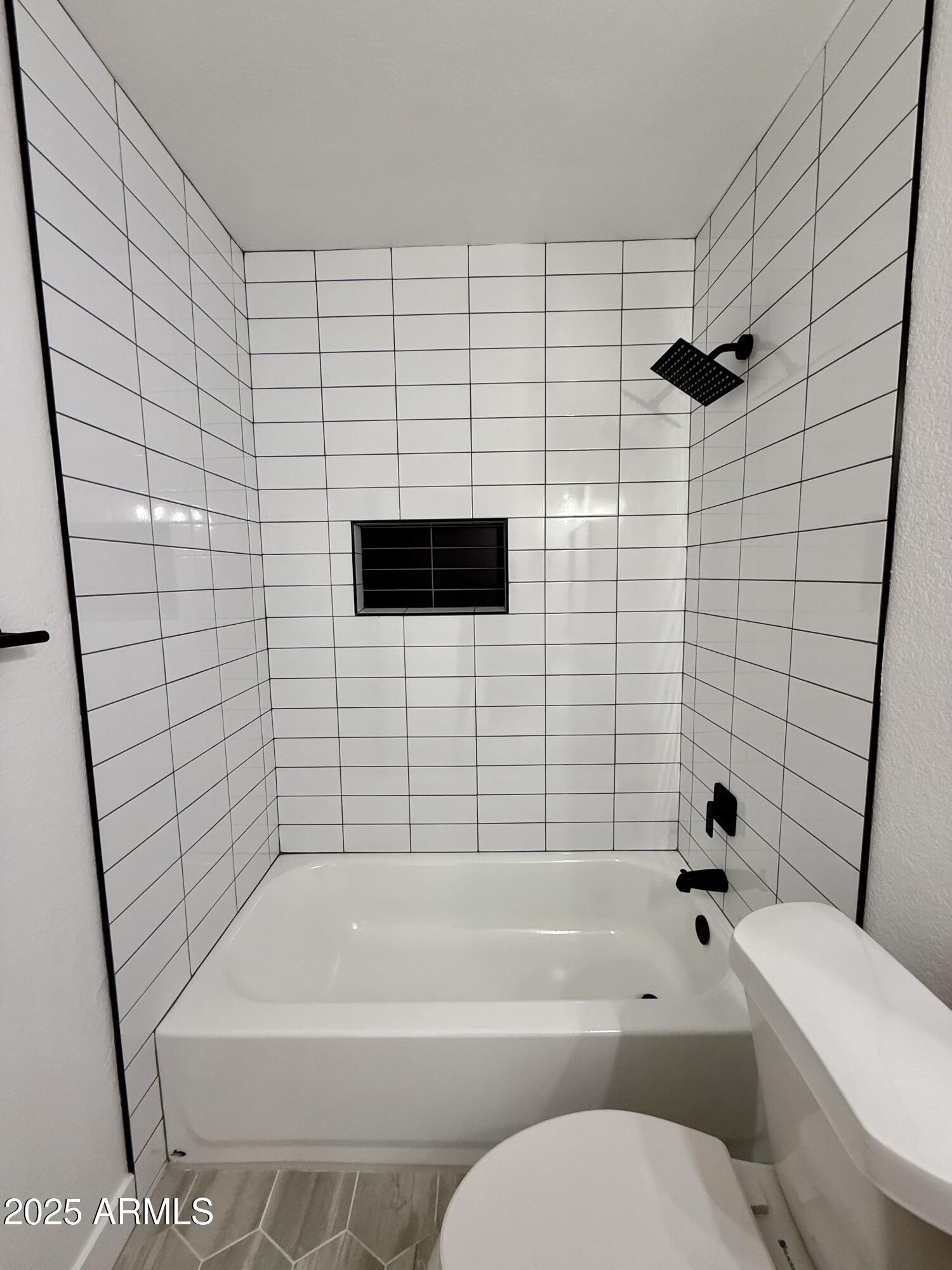 8665 E BELLEVIEW Place