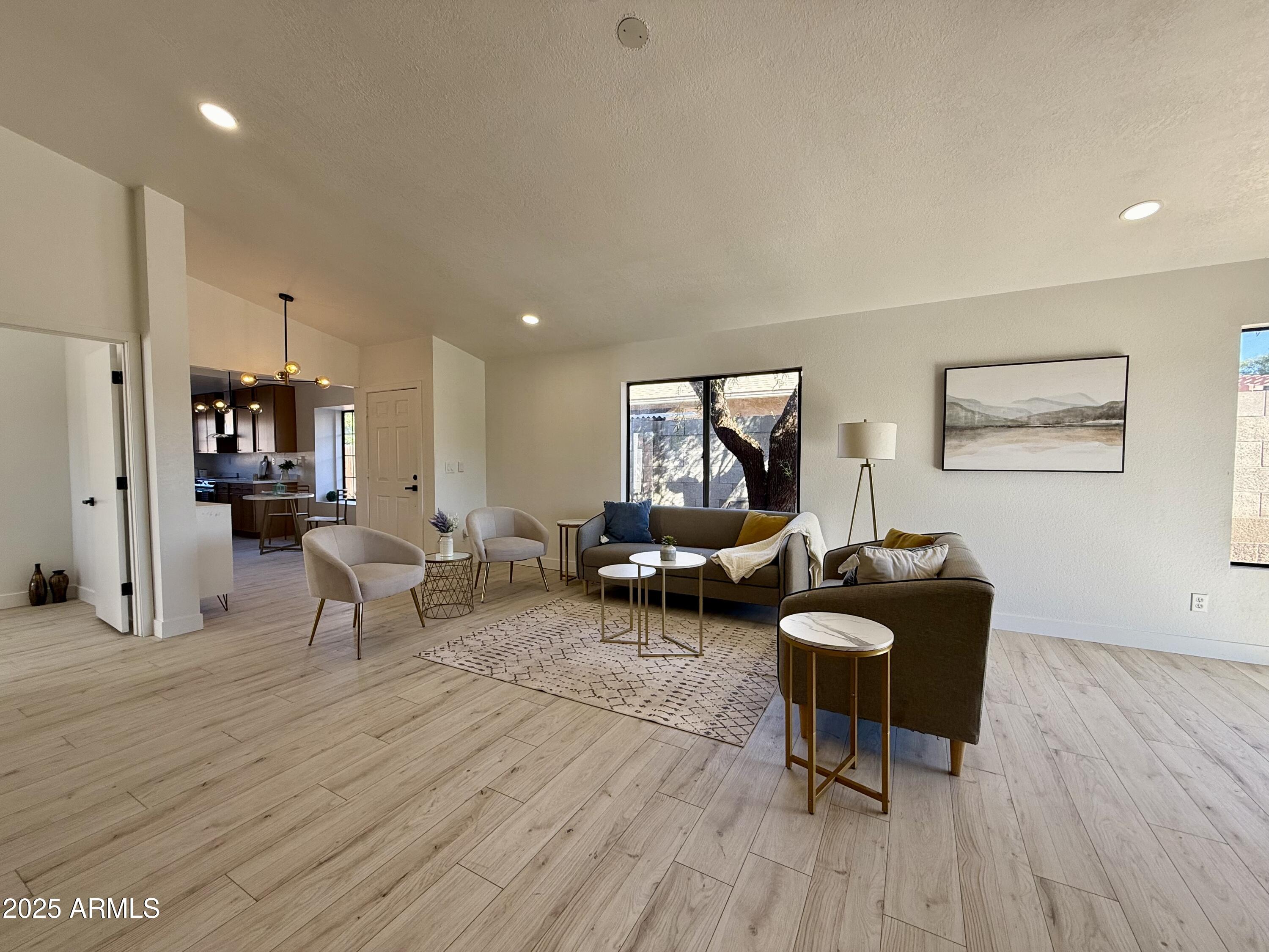 8665 E BELLEVIEW Place