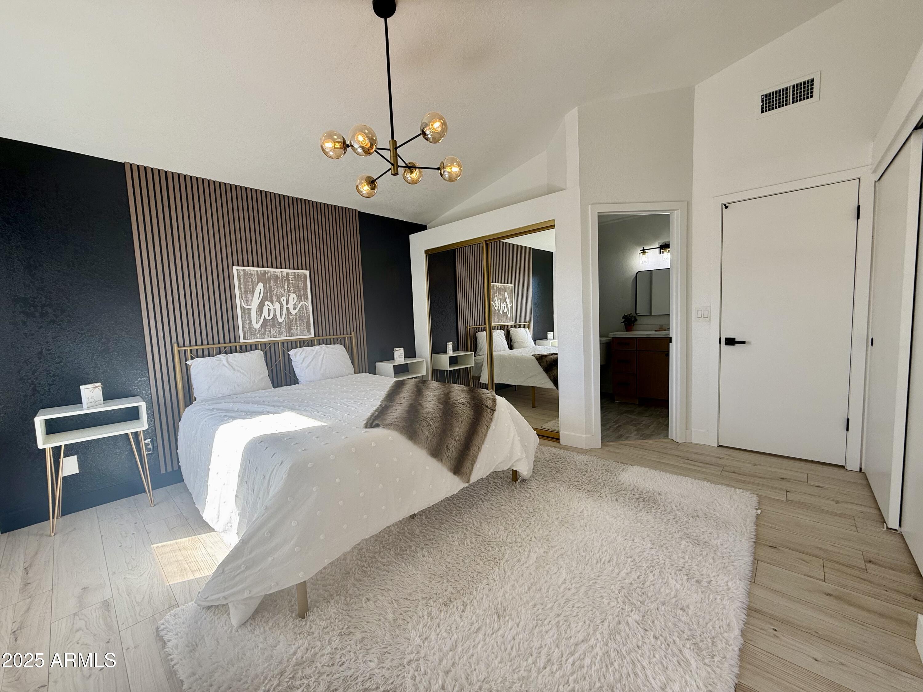 8665 E BELLEVIEW Place