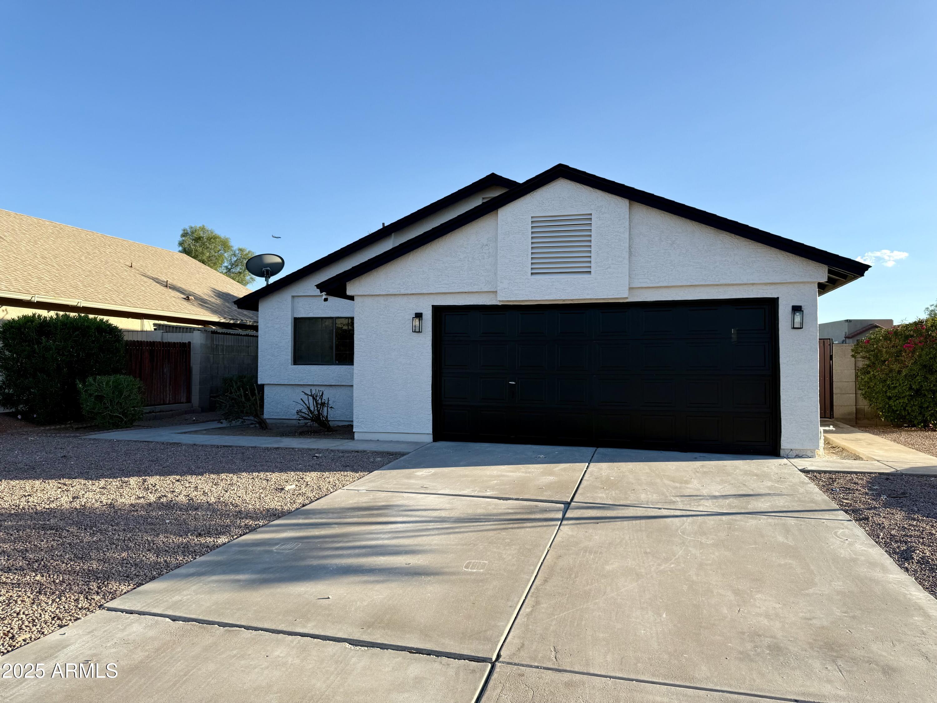 8665 E BELLEVIEW Place