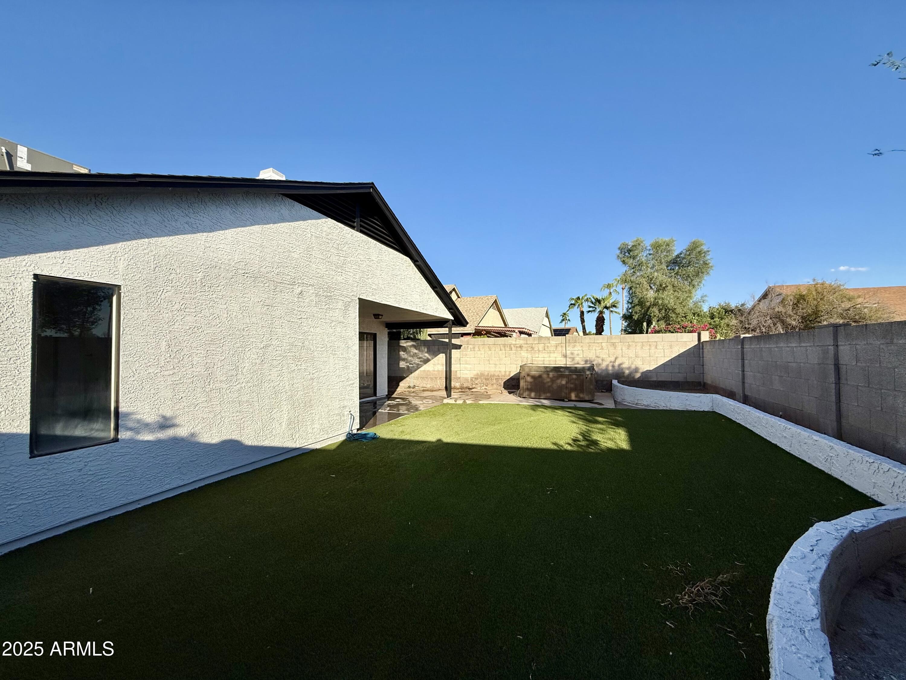 8665 E BELLEVIEW Place