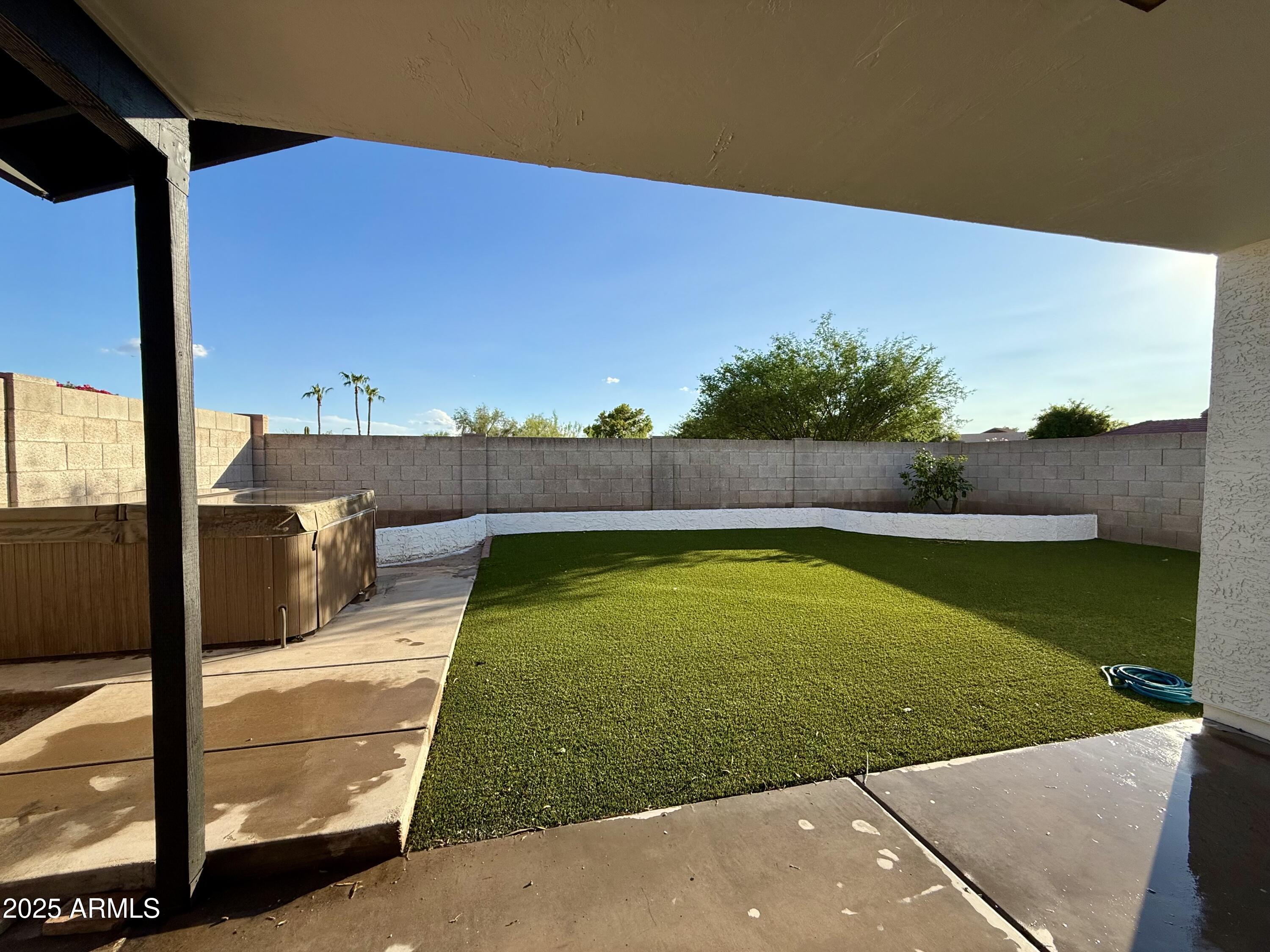 8665 E BELLEVIEW Place