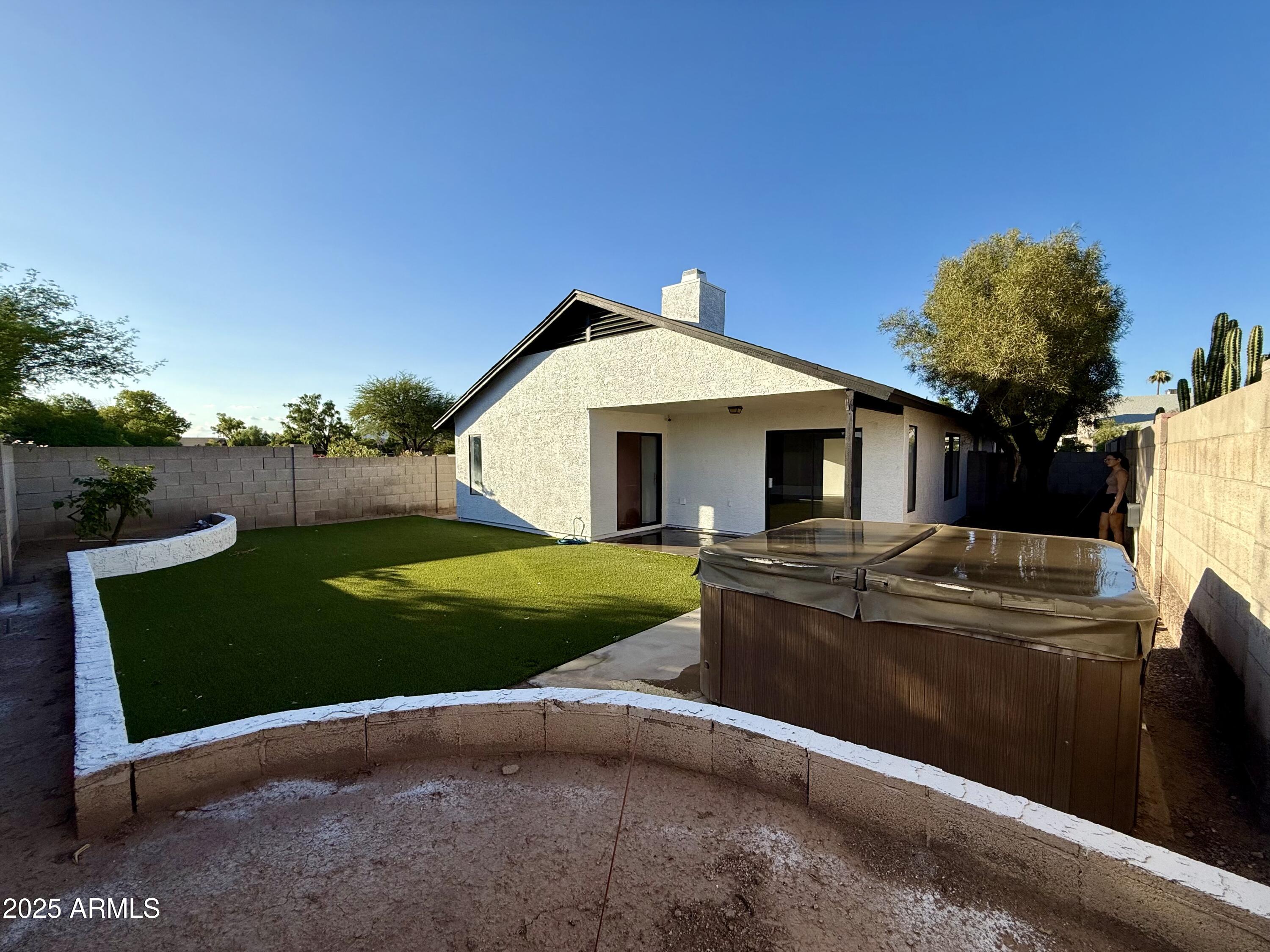 8665 E BELLEVIEW Place