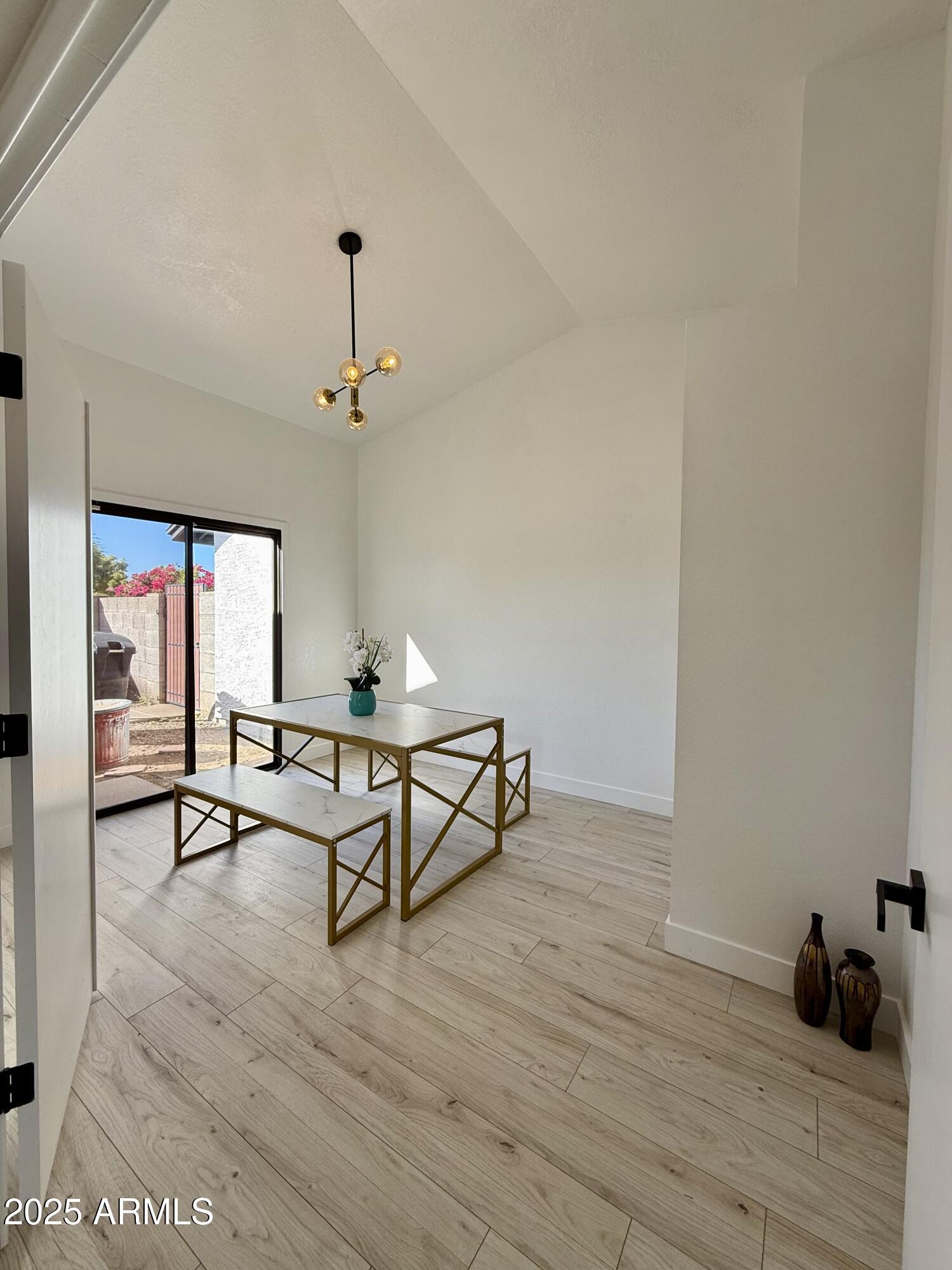 8665 E BELLEVIEW Place