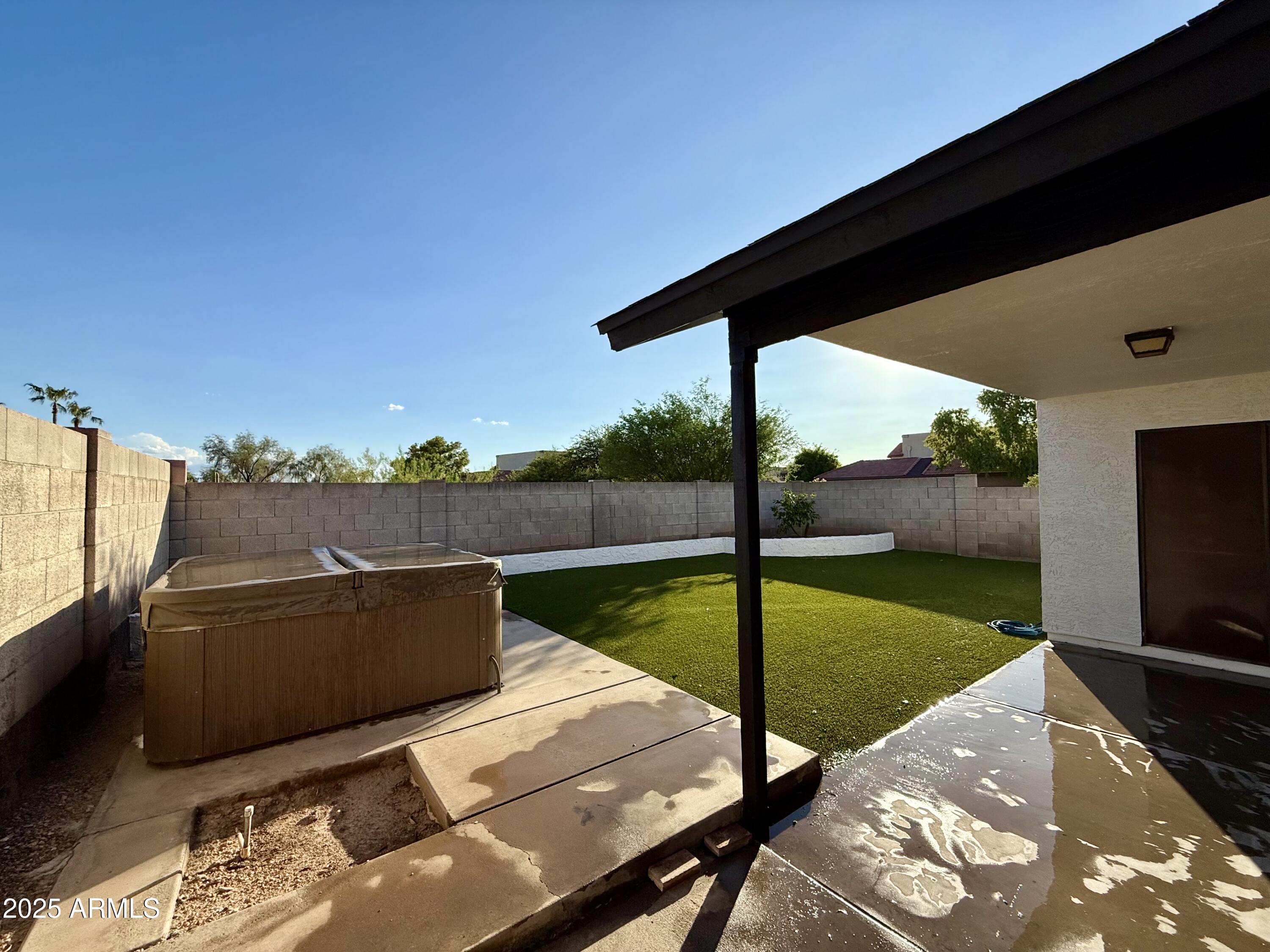 8665 E BELLEVIEW Place