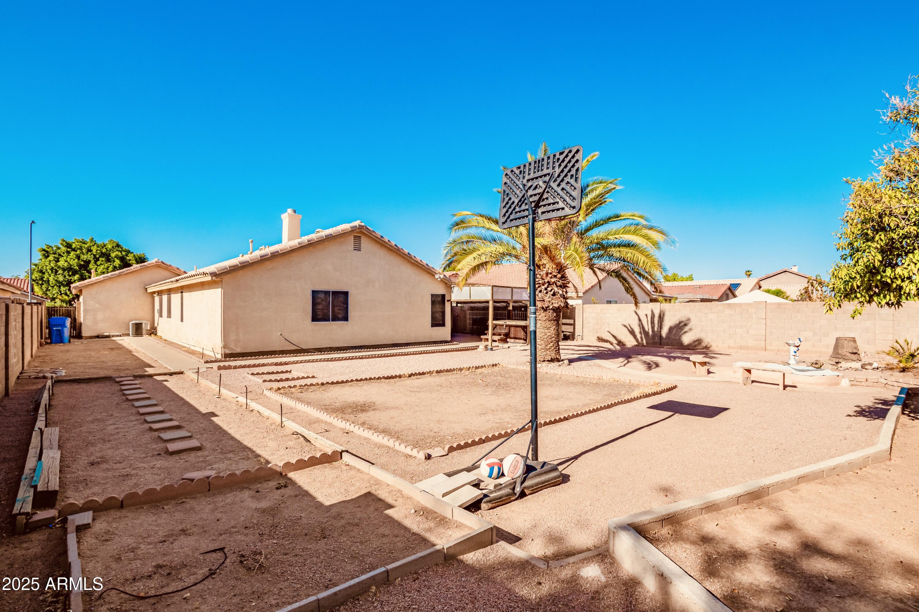 3935 W CHARTER OAK Road