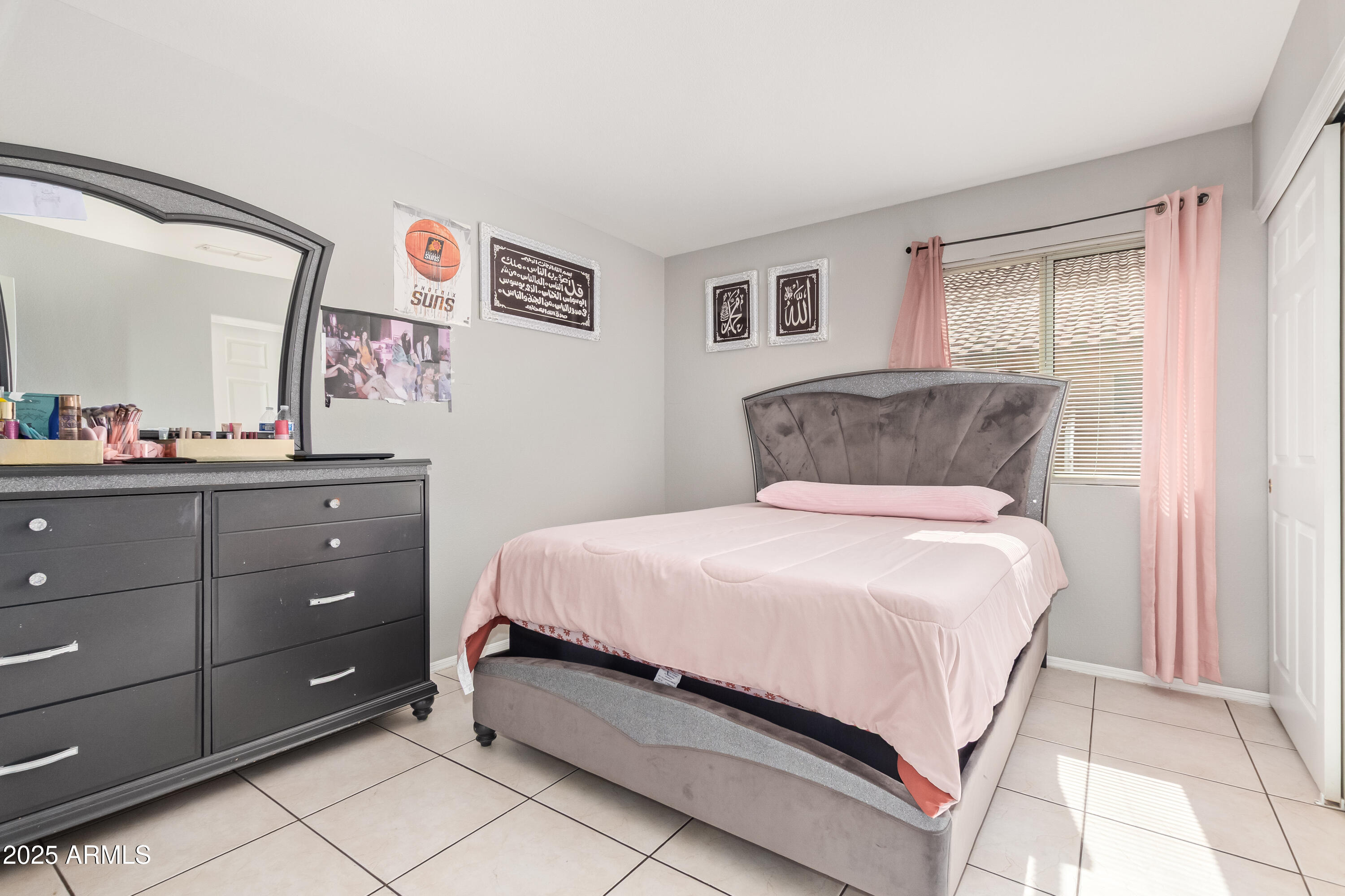 3935 W CHARTER OAK Road